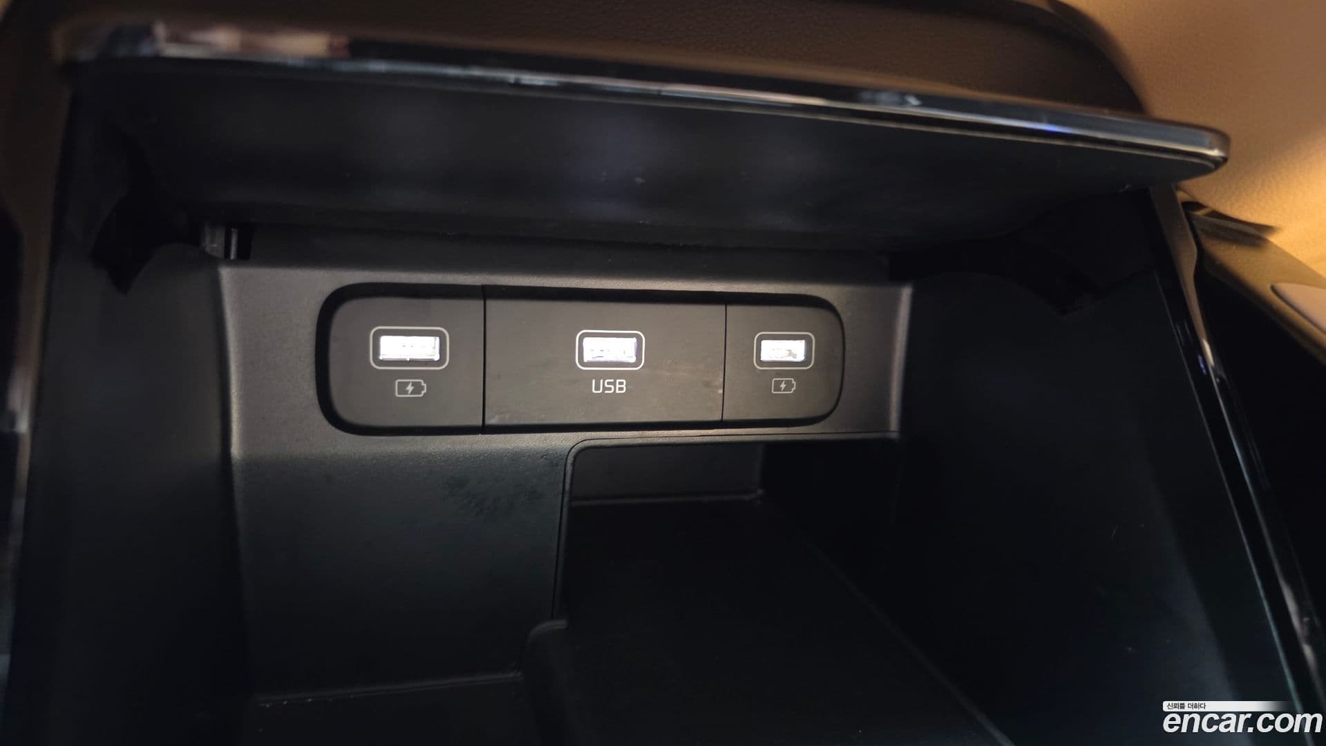 Main__Slider__Photo:Sorento Kia 2021.5-26
