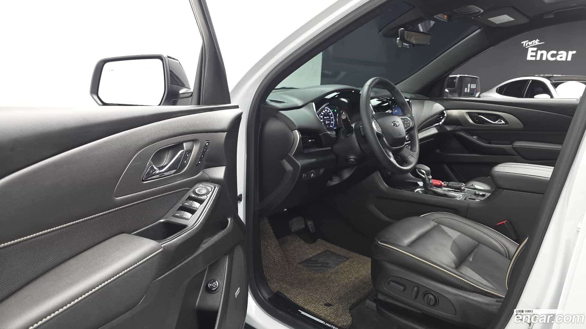 Traverse Chevrolet 2023.11-OPTION-015