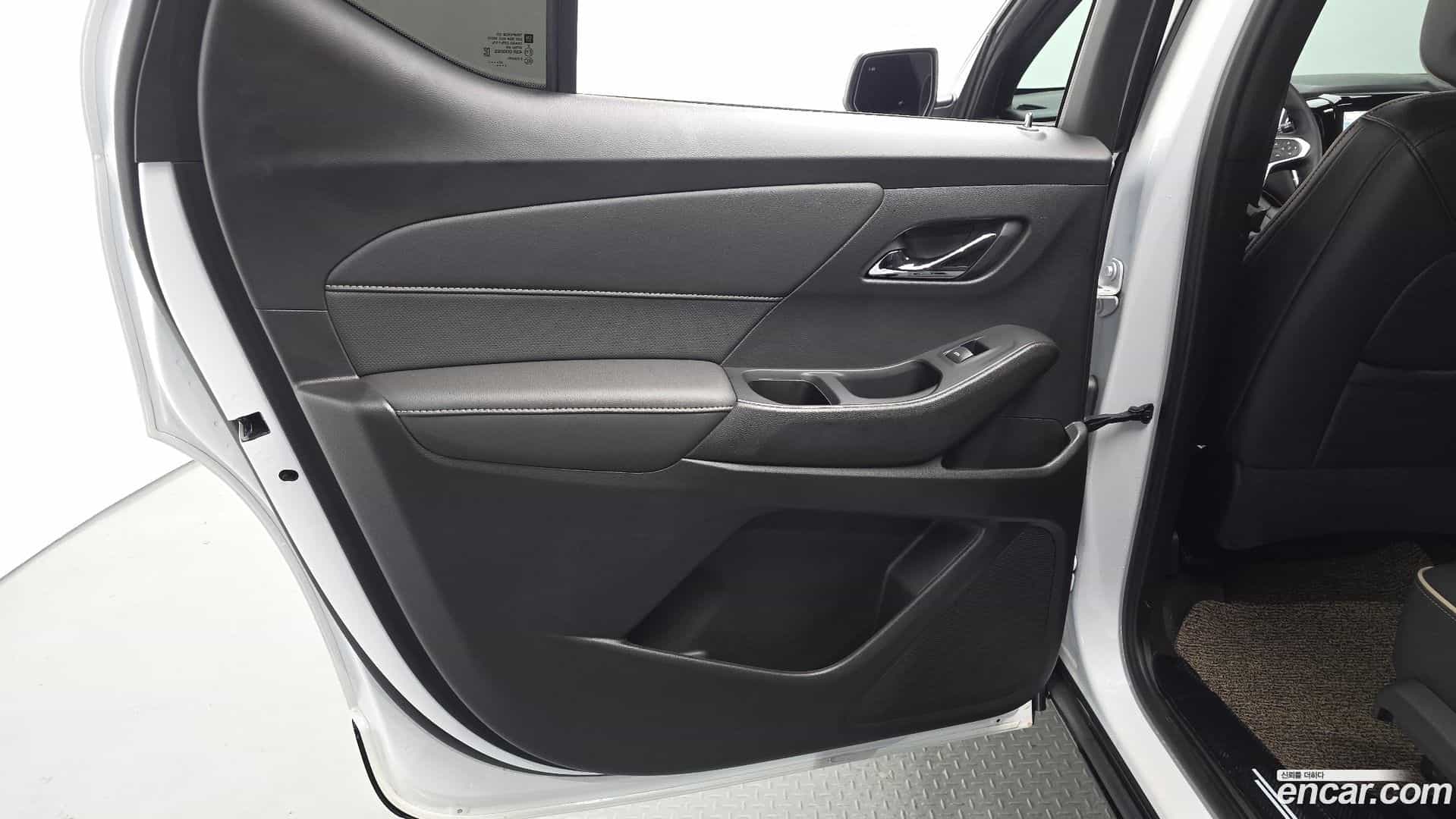 Traverse Chevrolet 2023.11-INNER-035