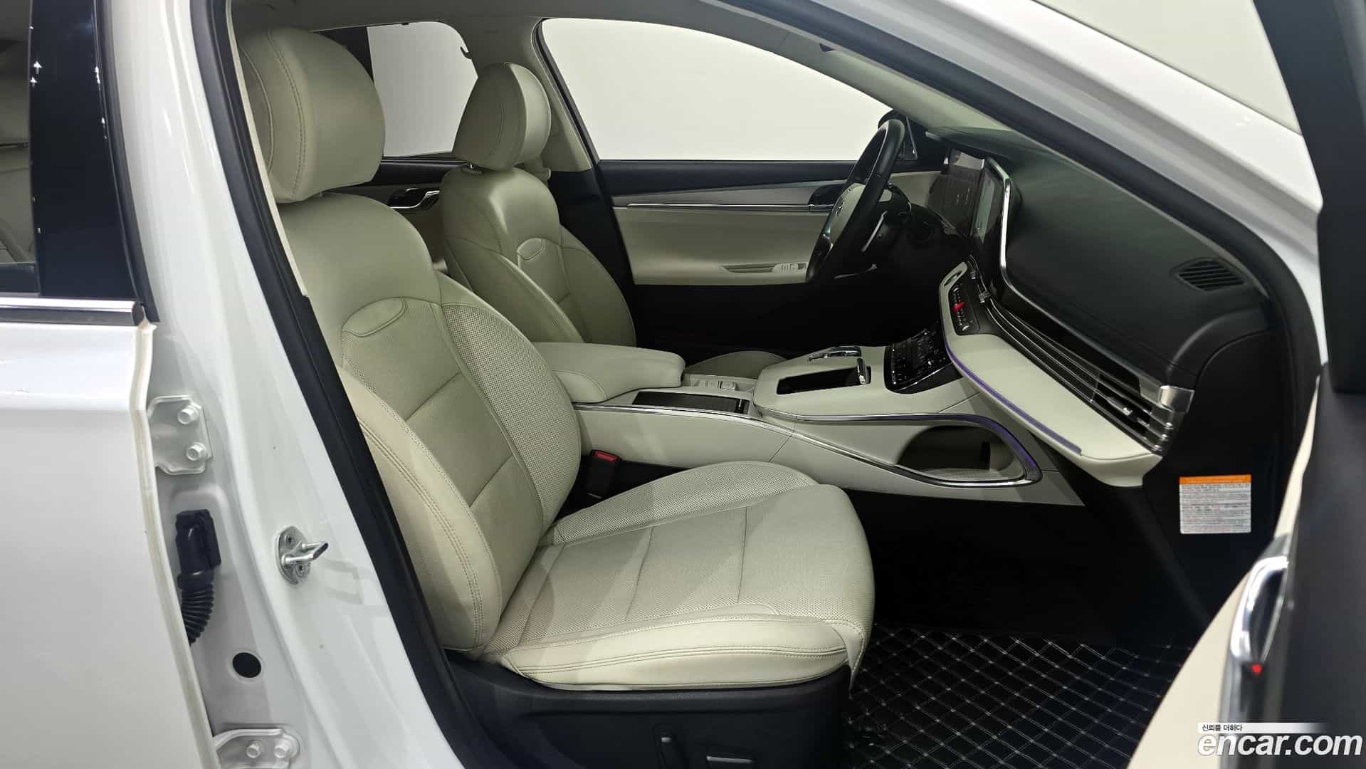 Grandeur Hyundai 2022.5-OPTION-016