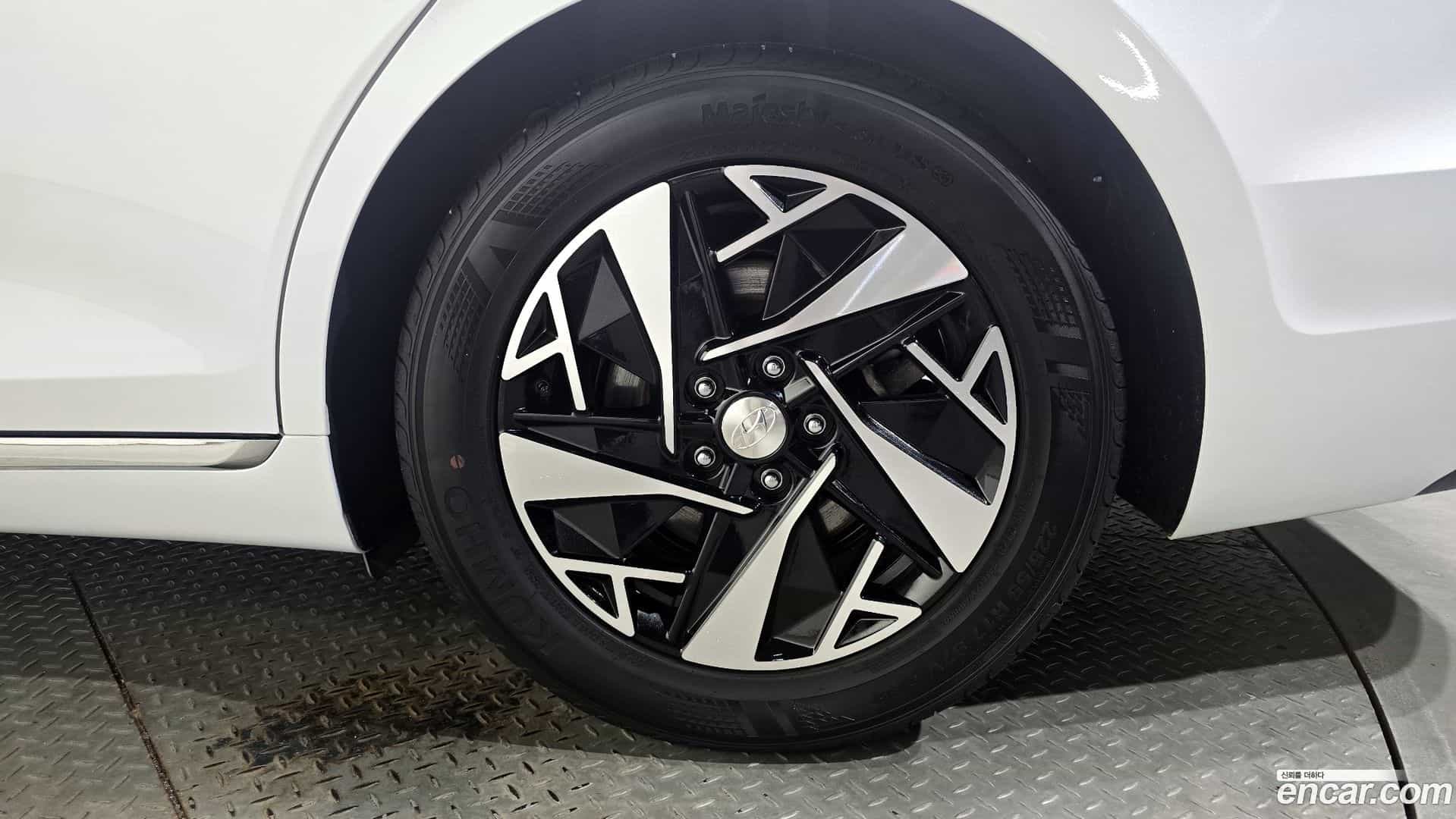 Grandeur Hyundai 2022.5-OUTER-031