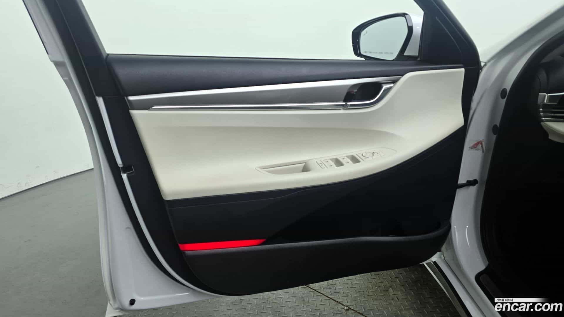 Grandeur Hyundai 2022.5-INNER-034