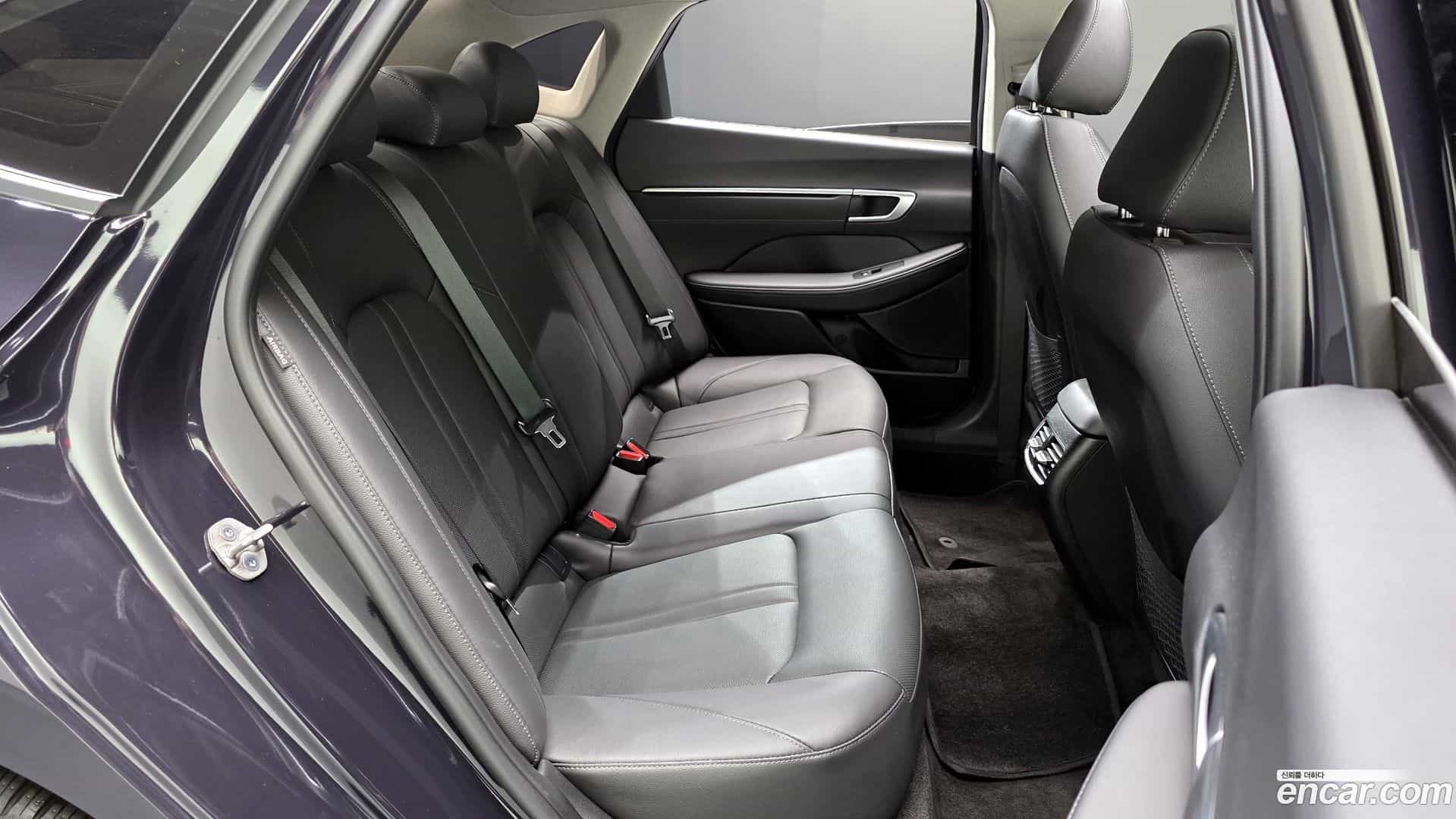 Sonata Hyundai 2024.1-INNER-036