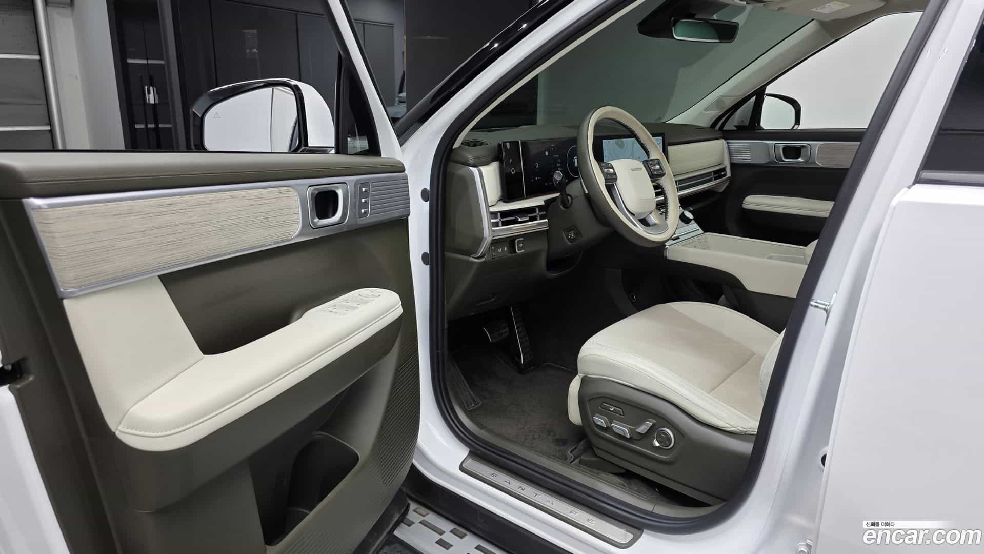 Santafe Hyundai 2024.1-INNER-010