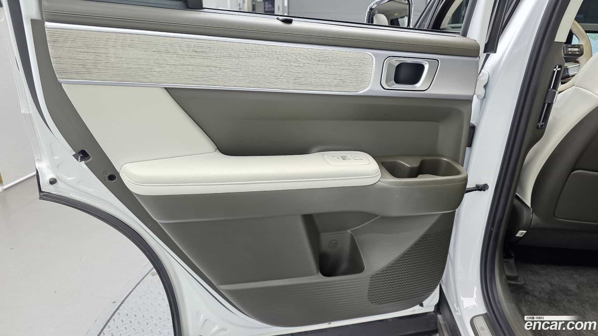 Santafe Hyundai 2024.1-INNER-035