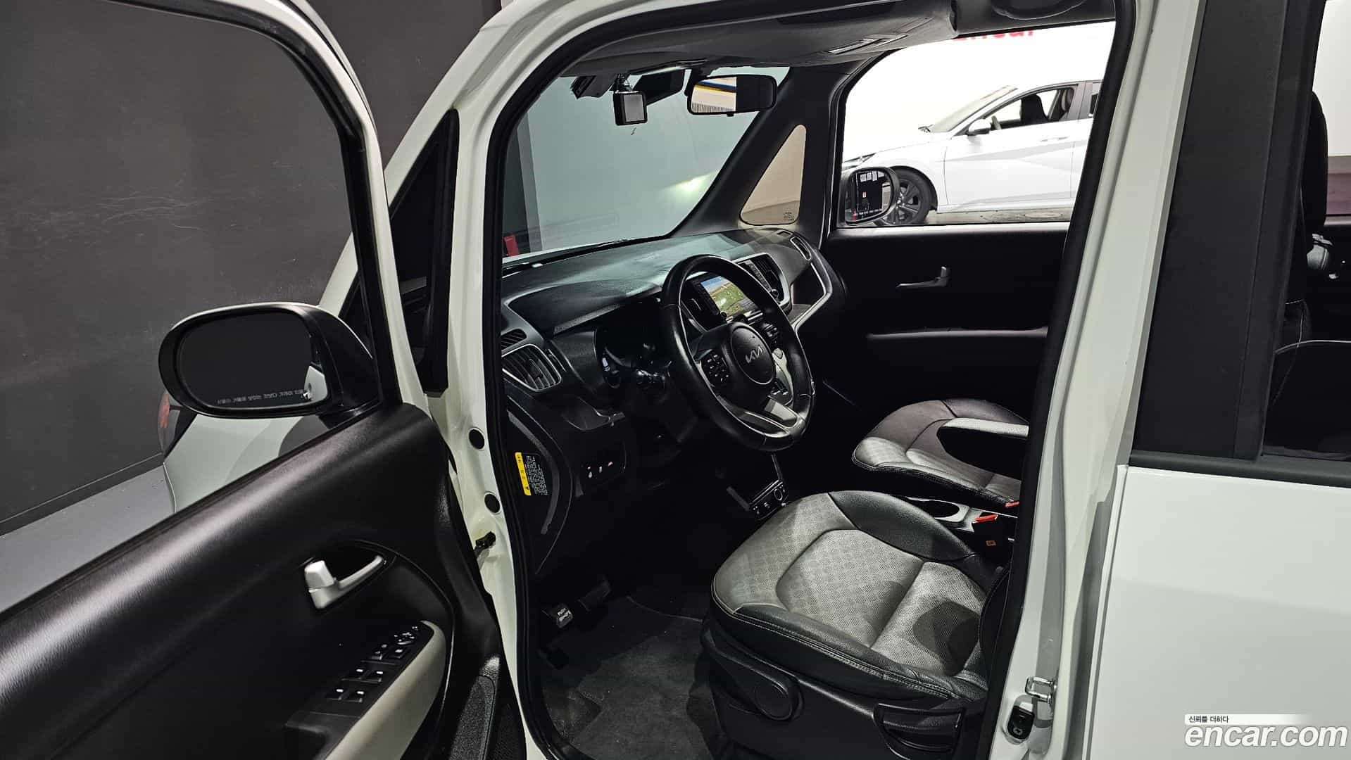 RAY Kia 2022.0-INNER-010