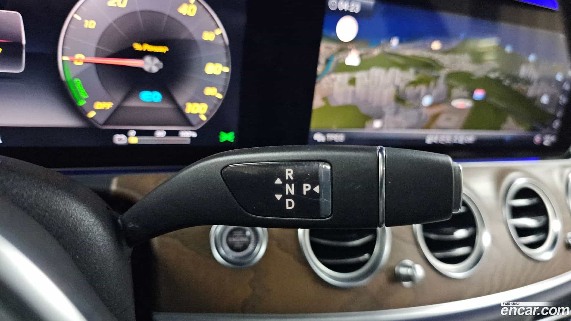 E-Class Mercedes-Benz 2020.6-INNER-009