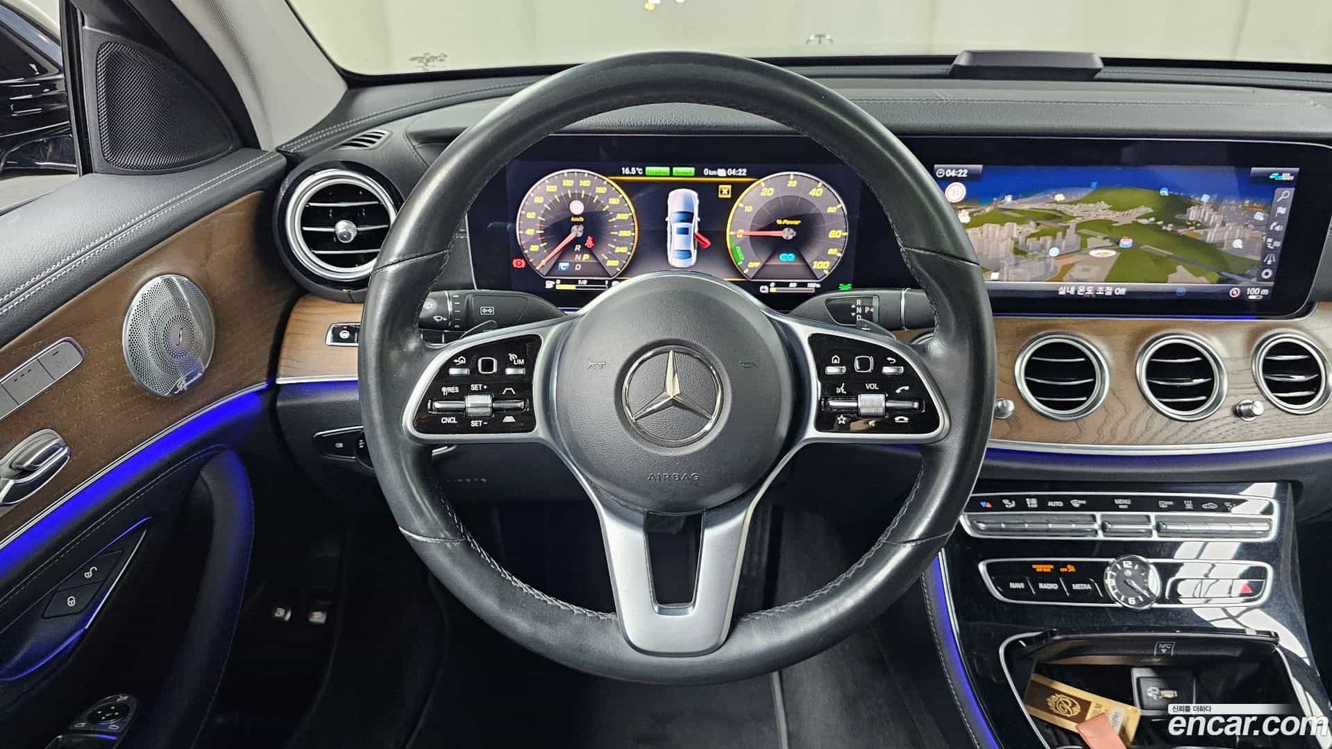 E-Class Mercedes-Benz 2020.6-OPTION-016