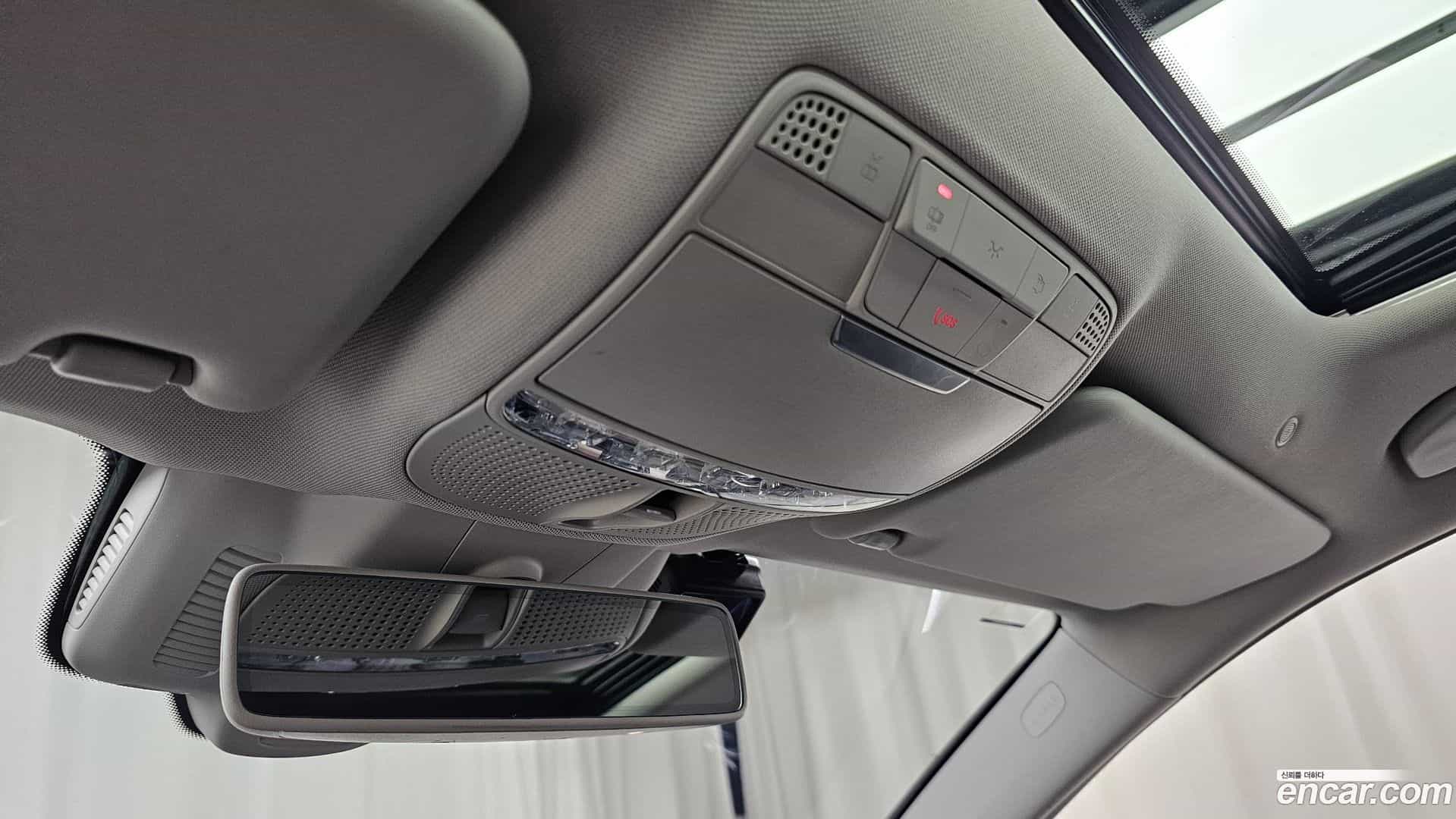E-Class Mercedes-Benz 2020.6-OPTION-021