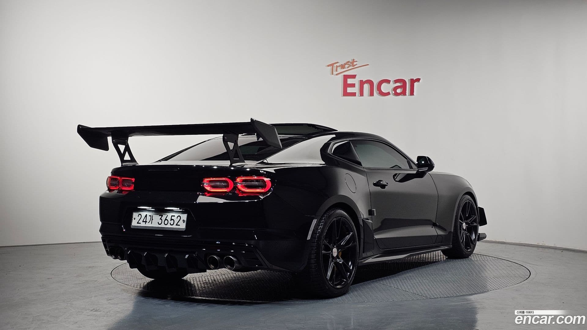 Main__Slider__Photo:Camaro Chevrolet 2018.11-1