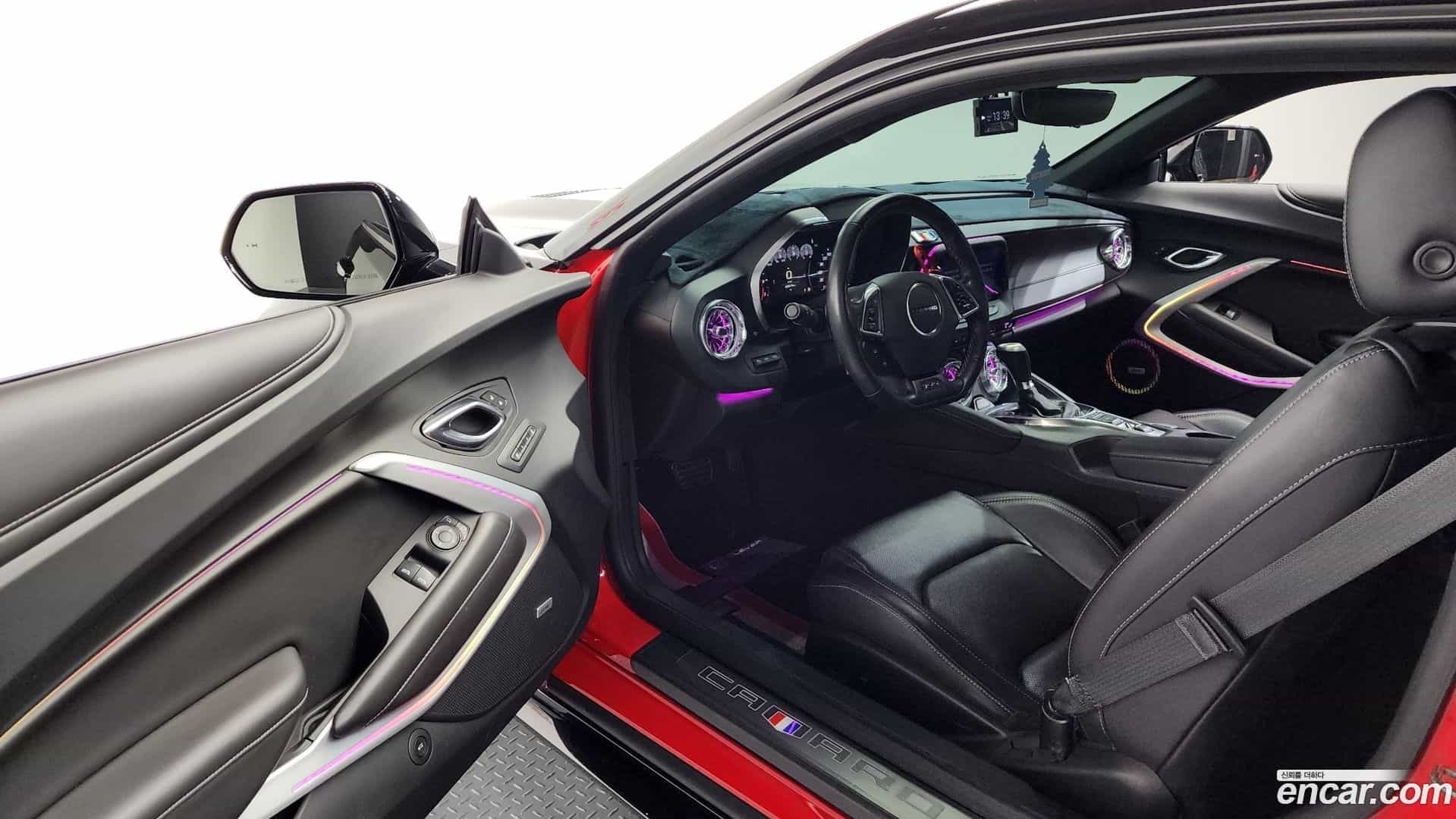 Camaro Chevrolet 2018.11-INNER-010