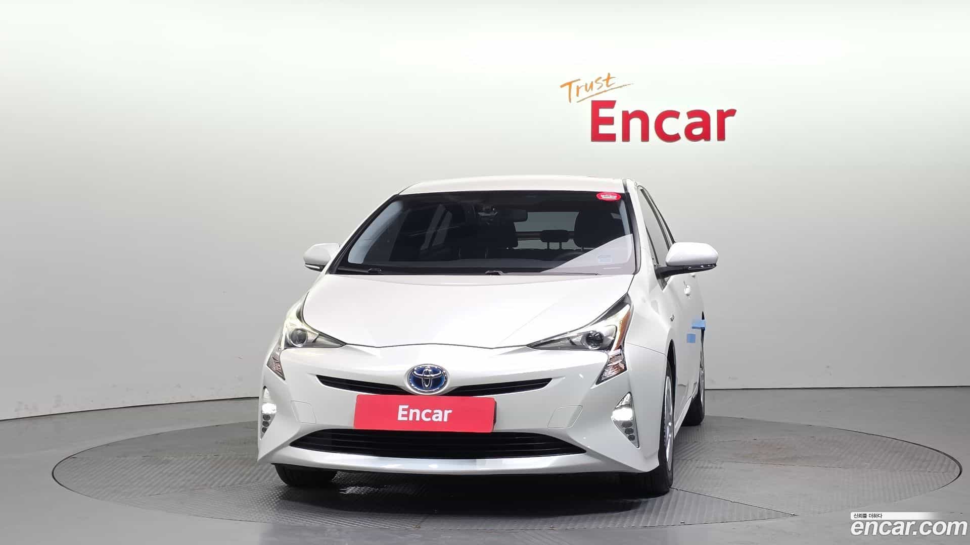 Prius Toyota 2017.10-OUTER-003