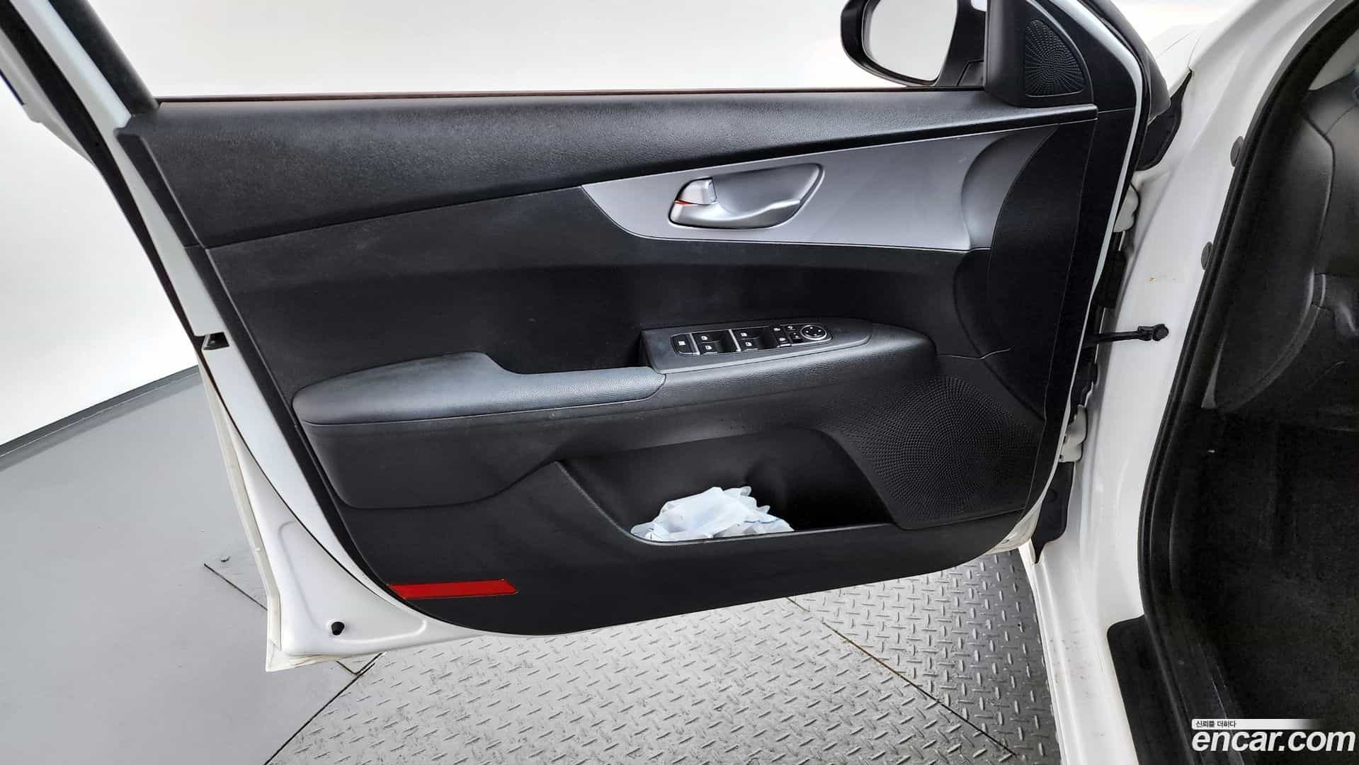 K3 Kia 2022.3-INNER-034