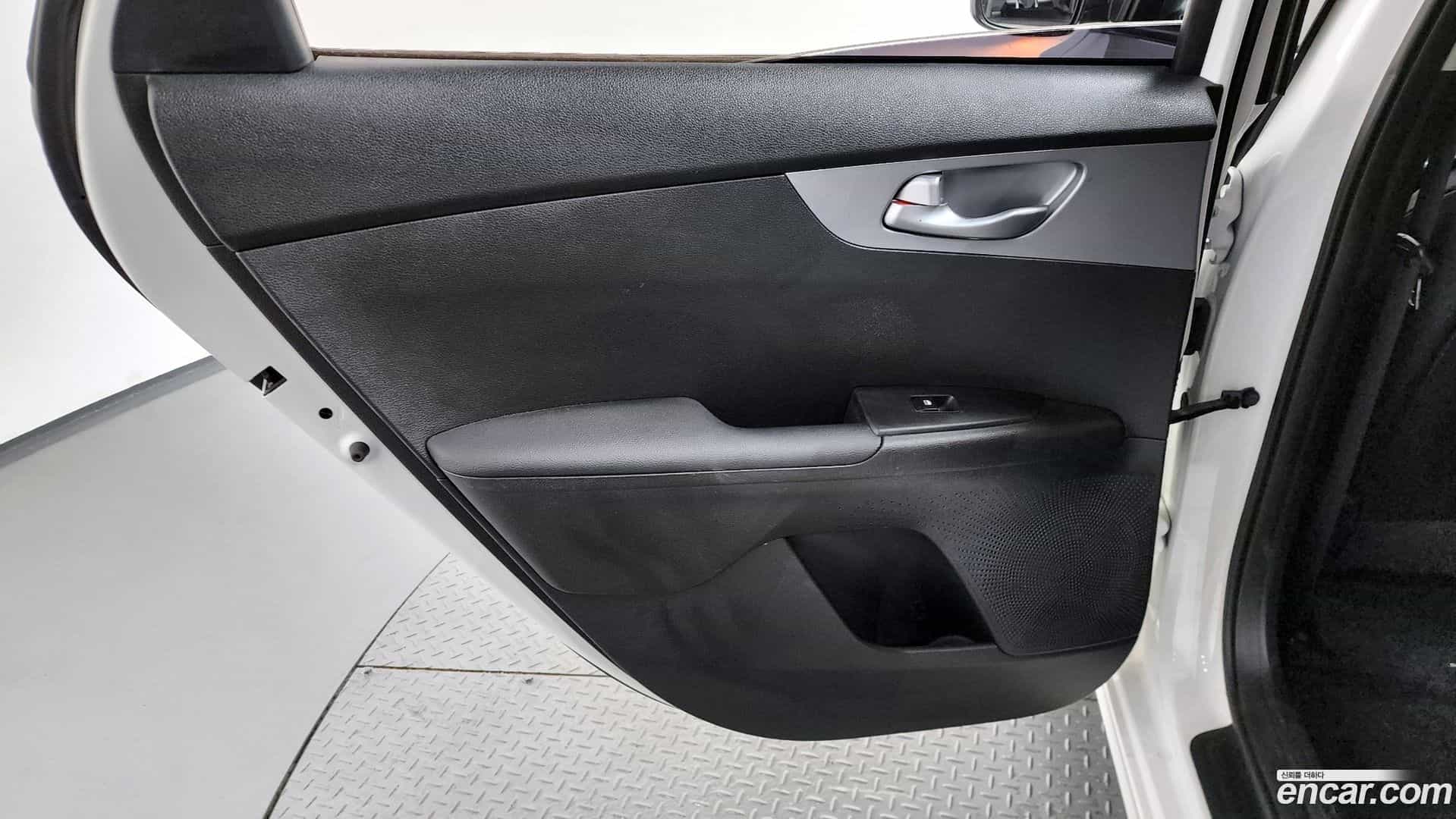 K3 Kia 2022.3-INNER-035