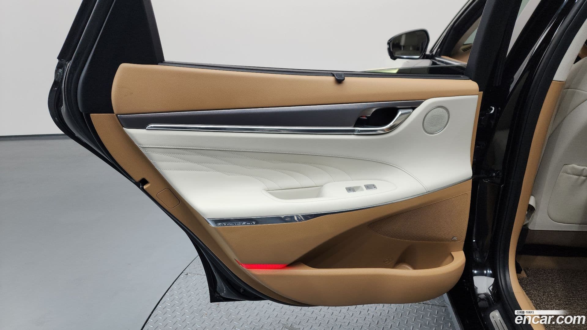 Main__Slider__Photo:Grandeur Hyundai 2020.7-24