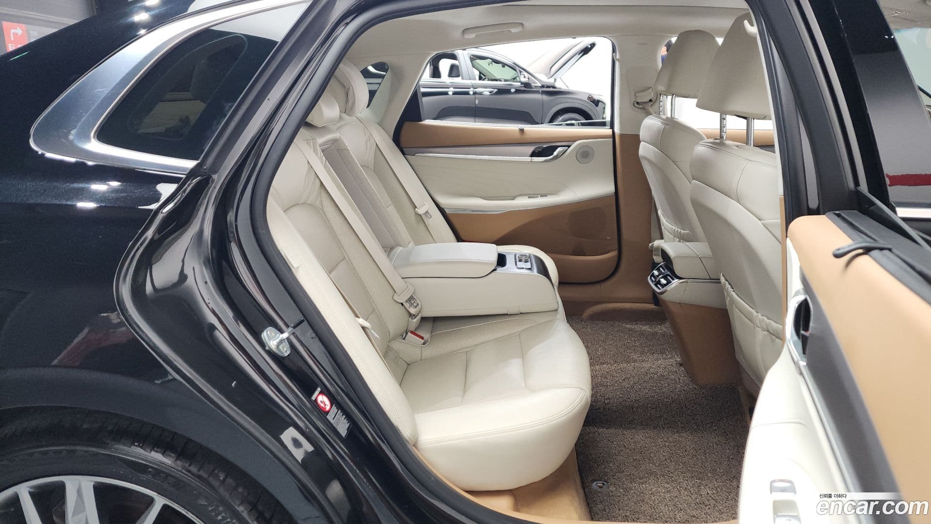 Main__Slider__Photo:Grandeur Hyundai 2020.7-25
