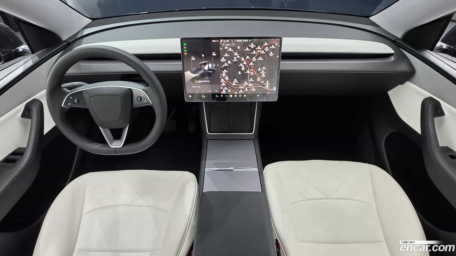 Model Y Tesla 2025.6-INNER-007