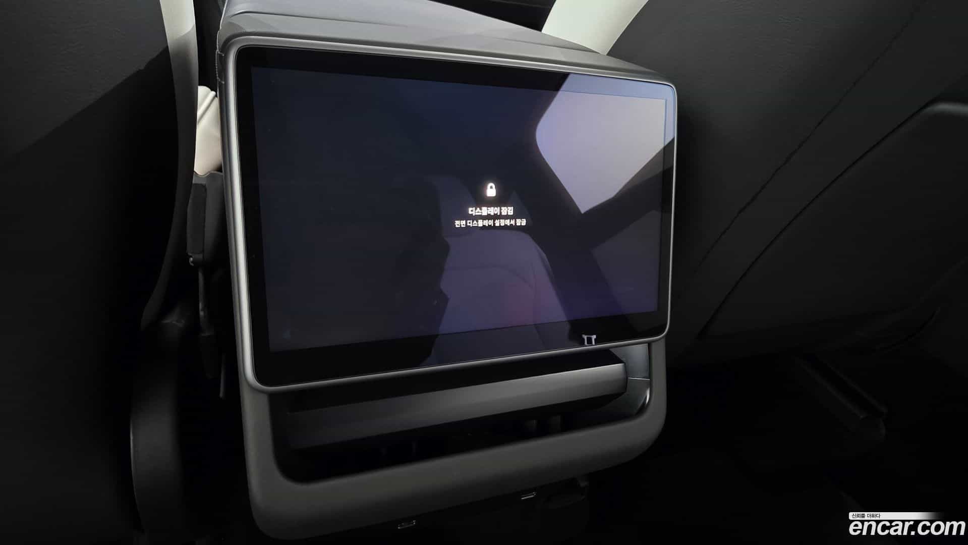 Model Y Tesla 2025.6-OPTION-023