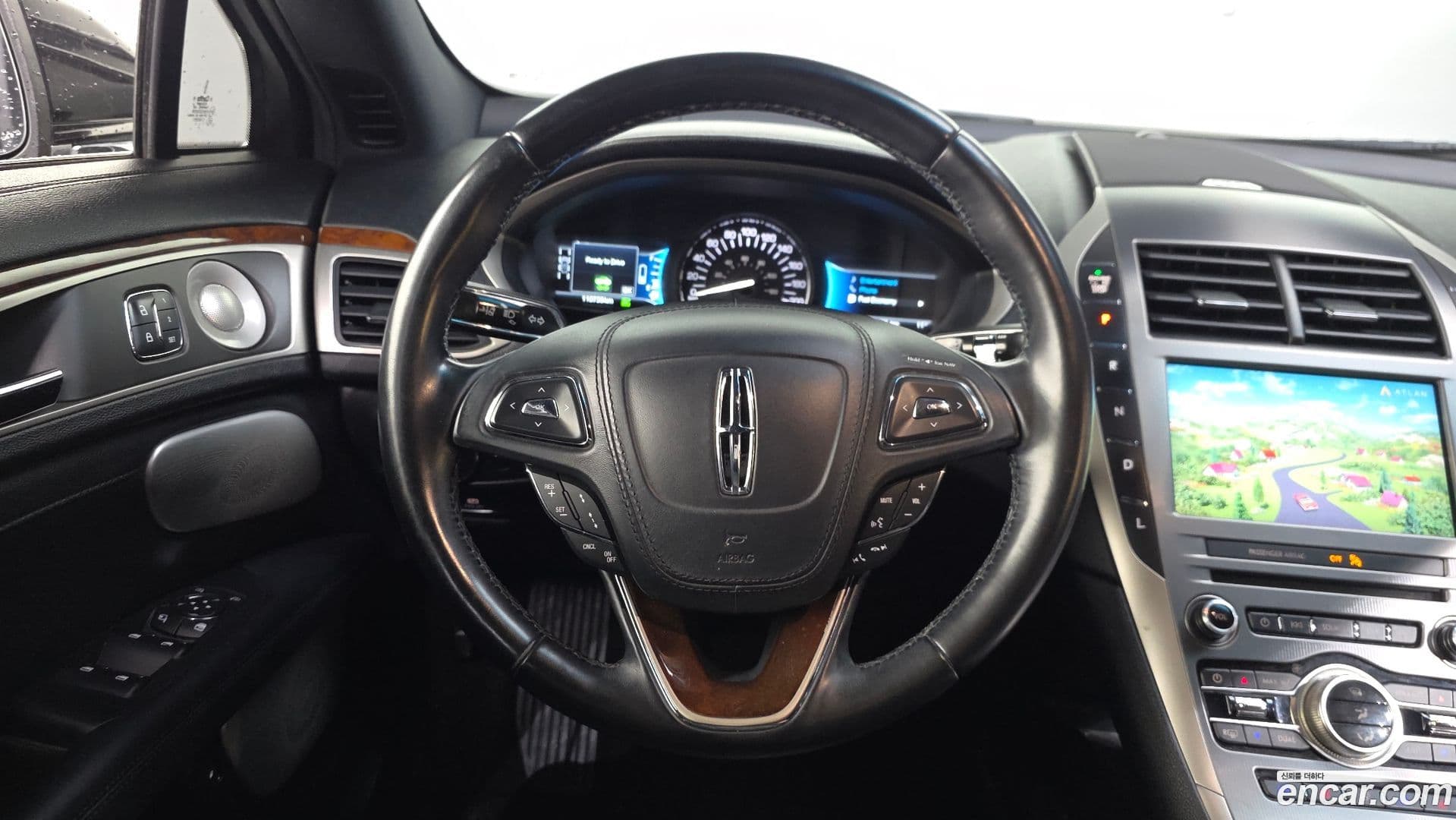 Main__Slider__Photo:MKZ Lincoln 2018.6-12
