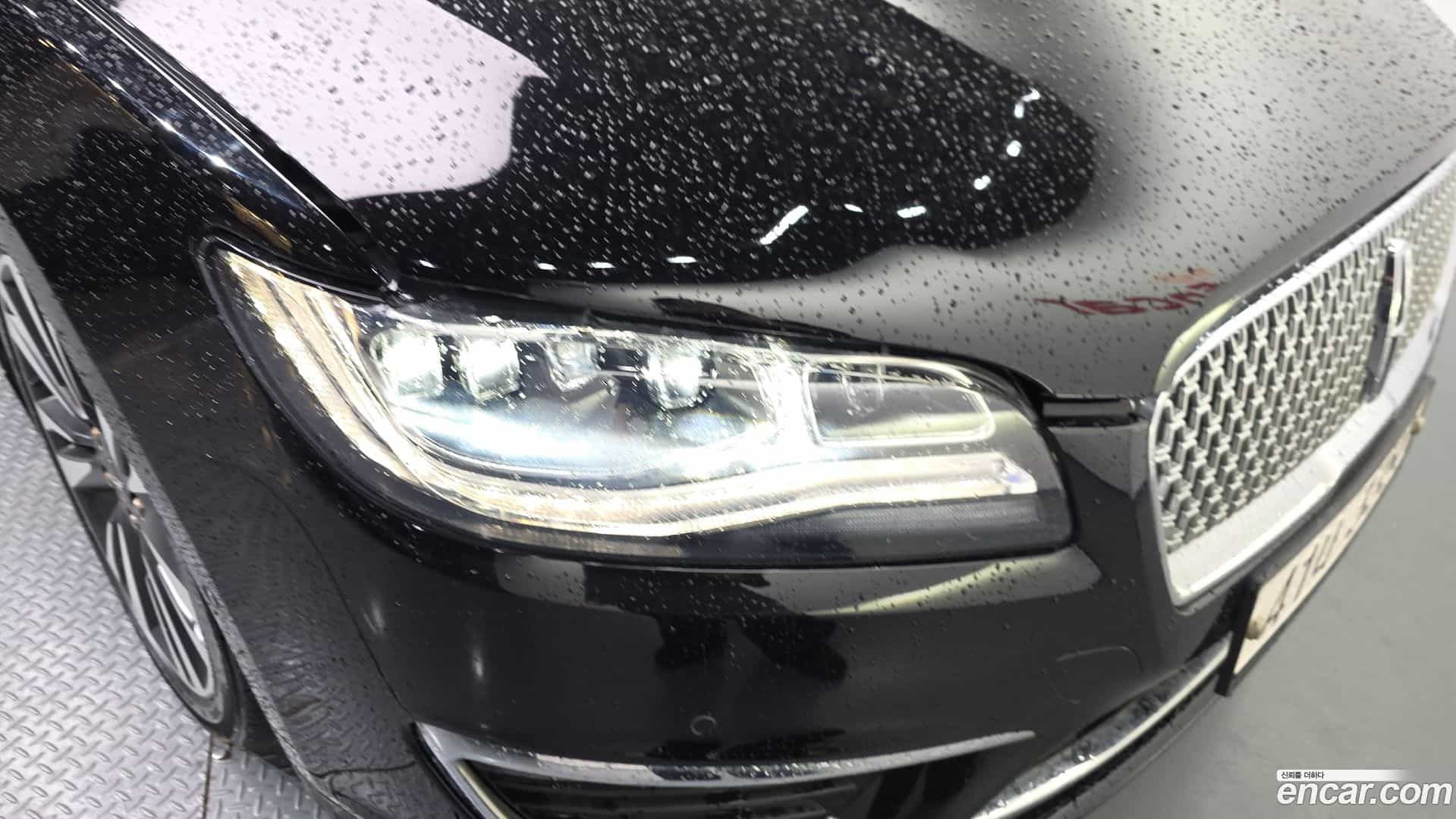 MKZ Lincoln 2018.6-OUTER-032