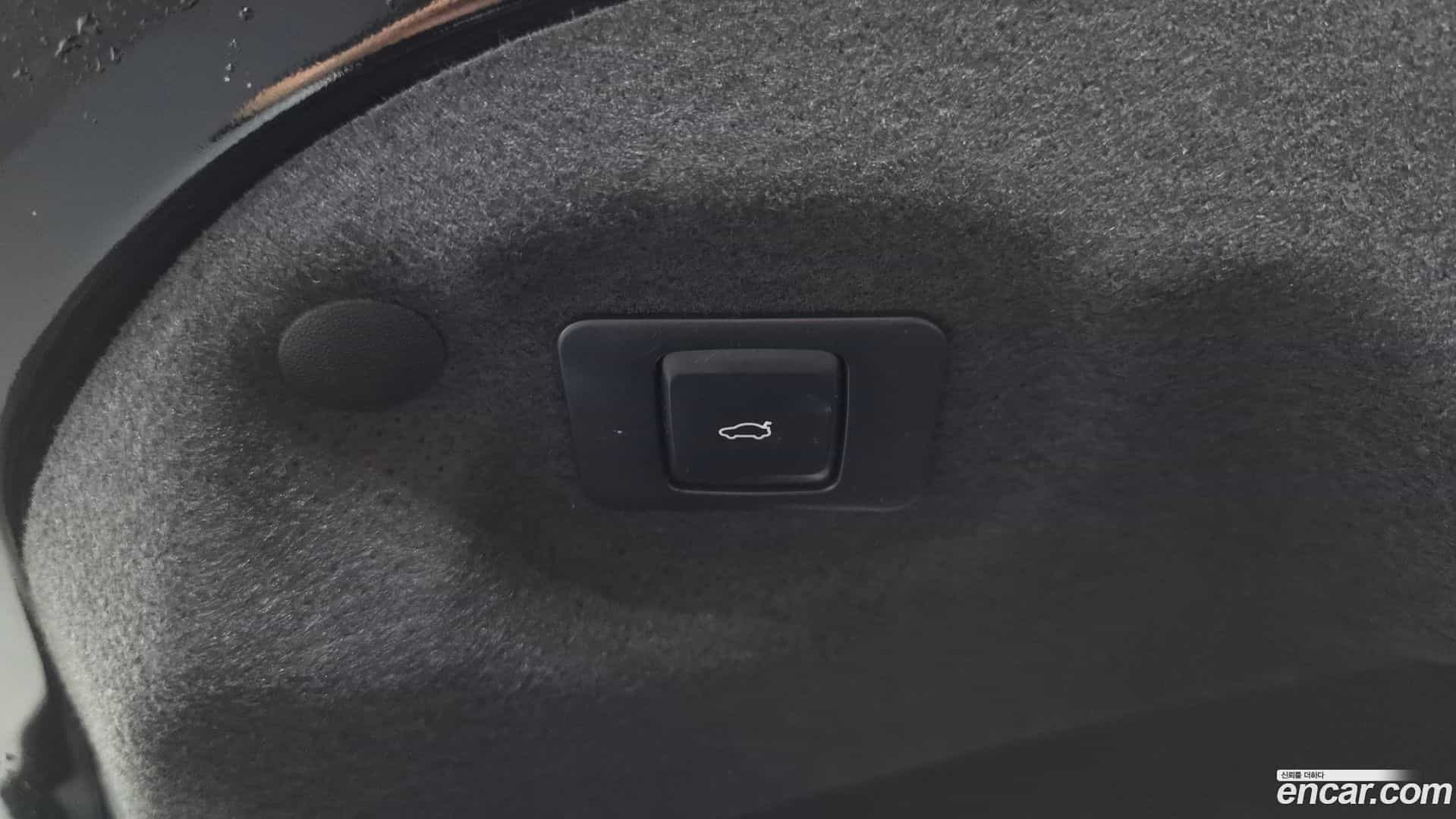 MKZ Lincoln 2018.6-OPTION-040