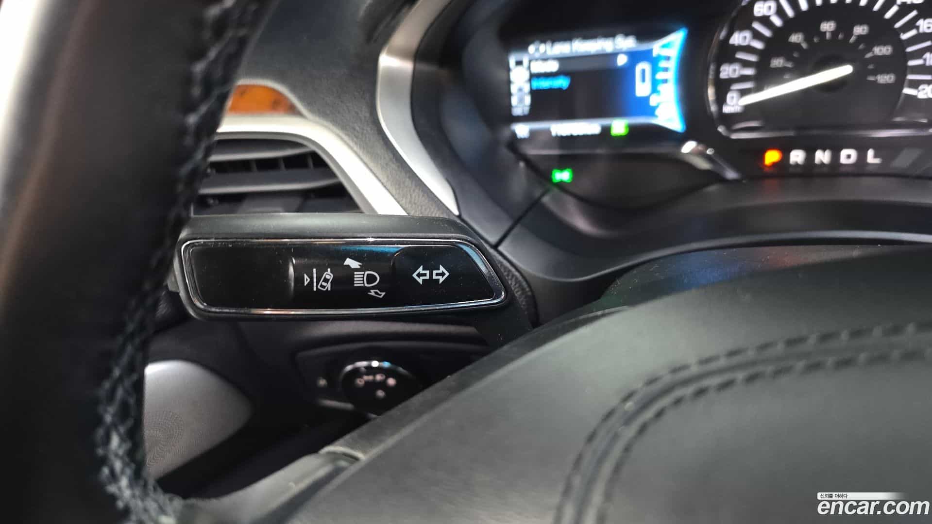 MKZ Lincoln 2018.6-OPTION-044