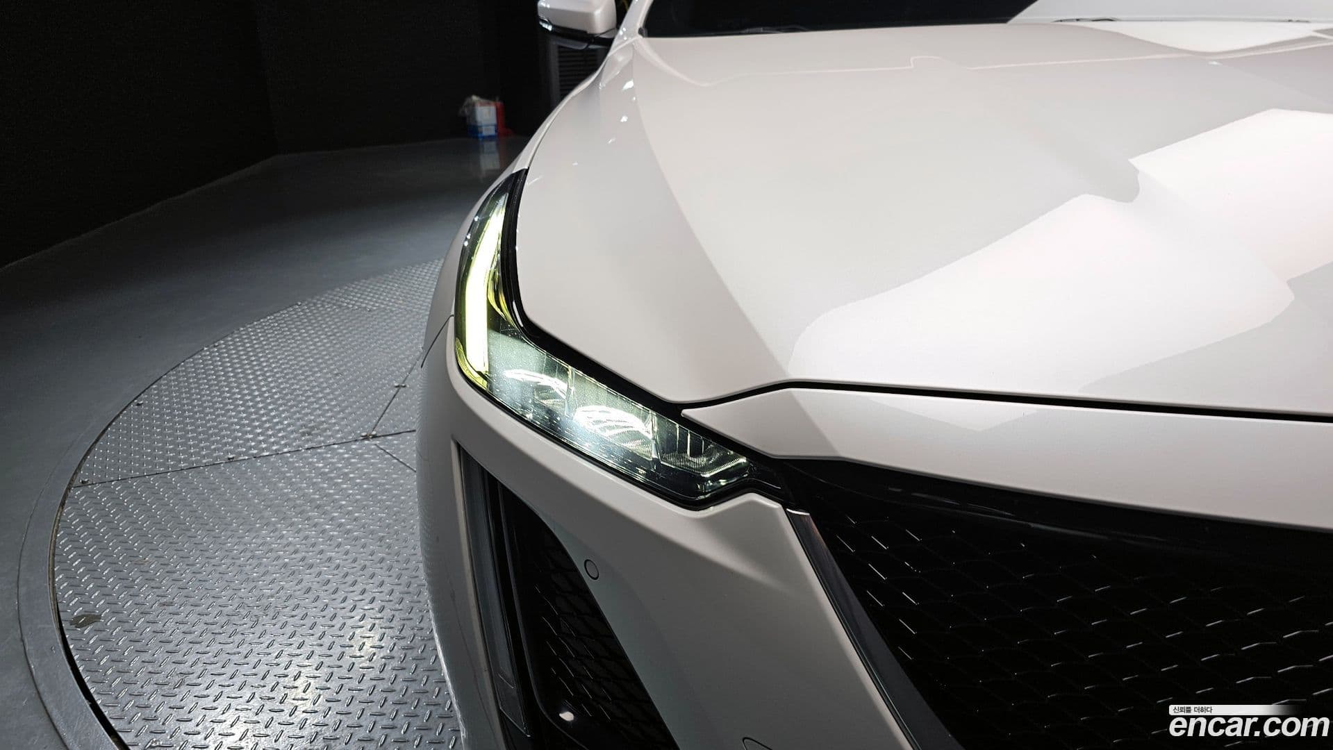 Main__Slider__Photo:CT5 Cadillac 2020.11-21
