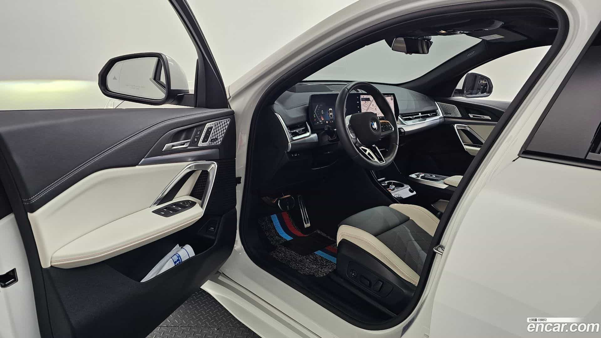 X2 (F39) BMW 2025.4-INNER-010