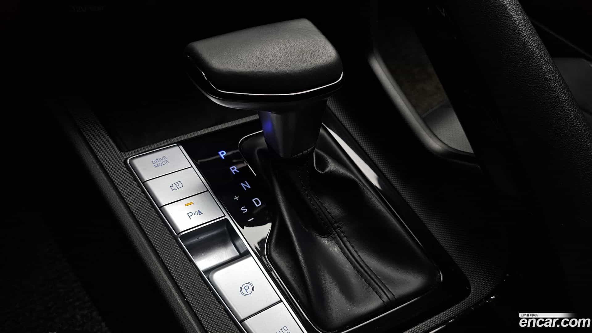 AVANTE Hyundai 2020.4-INNER-009