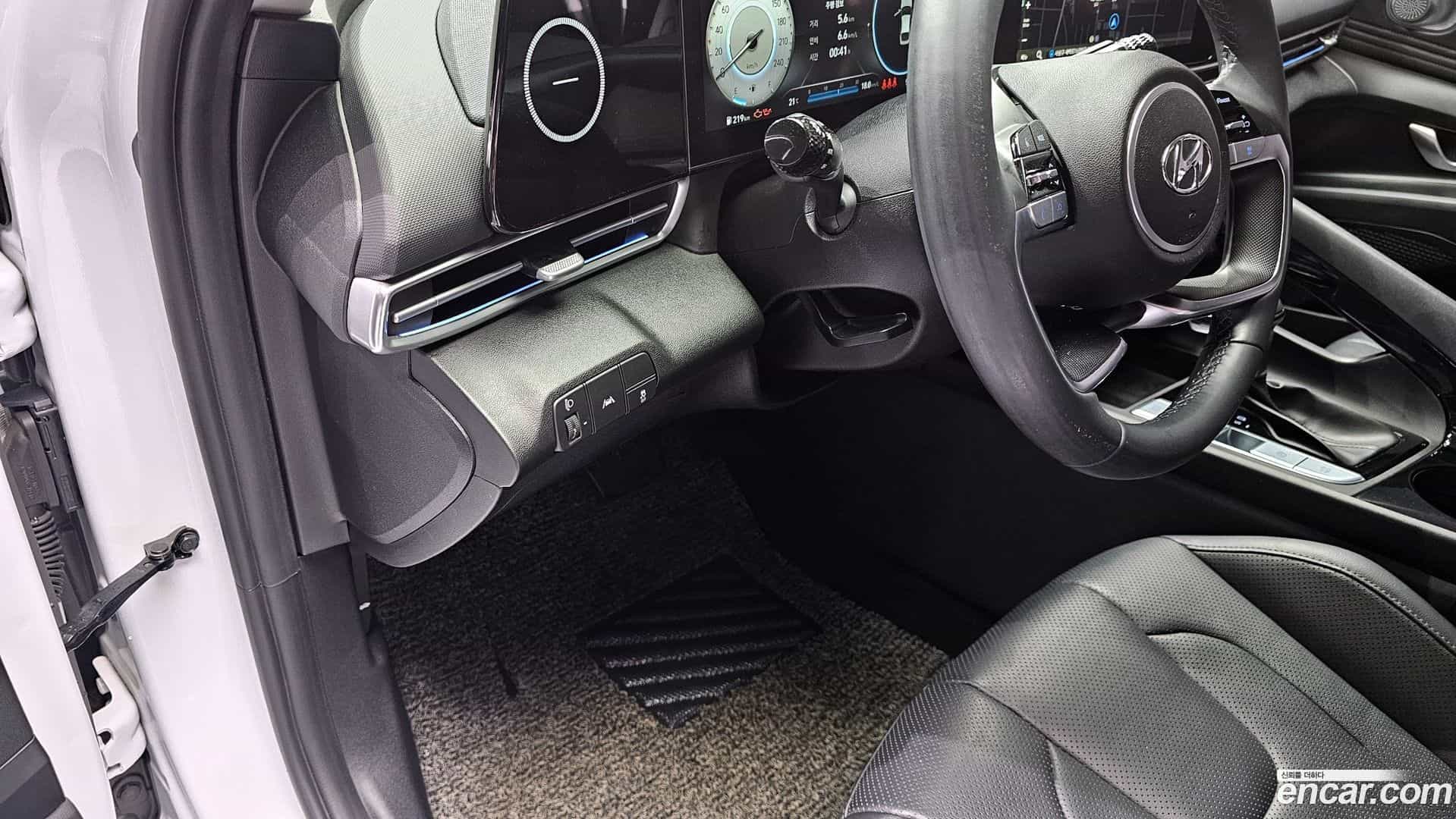 AVANTE Hyundai 2020.4-OPTION-041