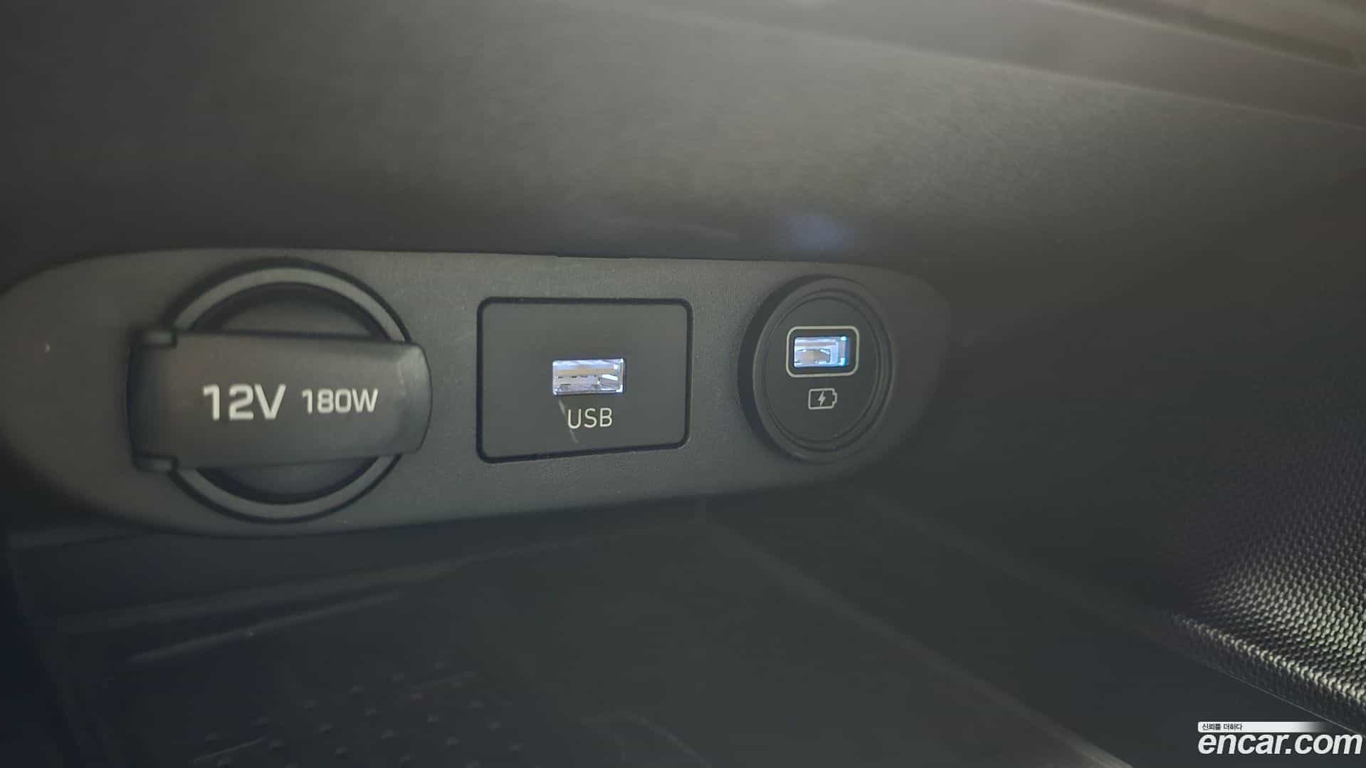 AVANTE Hyundai 2020.4-OPTION-043