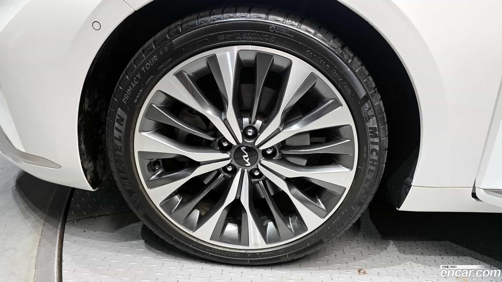 K8 Kia 2023.0-OUTER-005