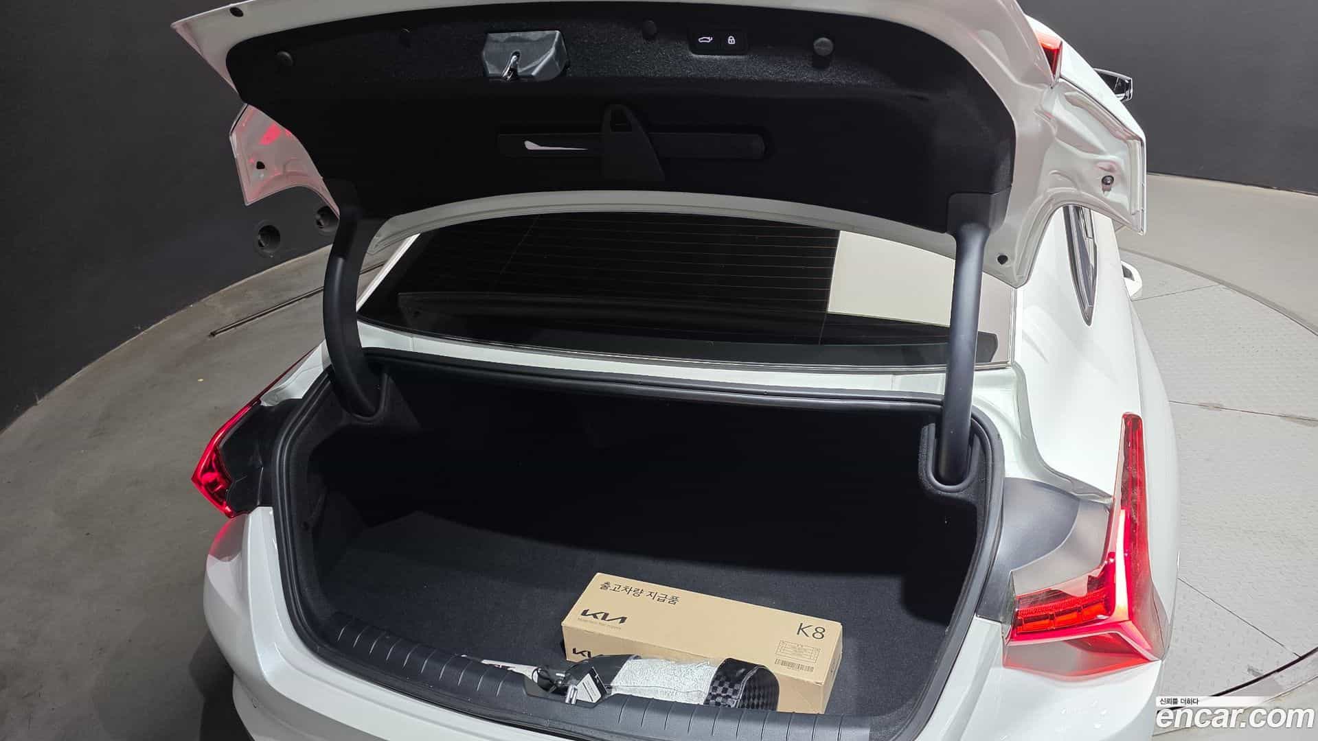K8 Kia 2023.0-OPTION-024