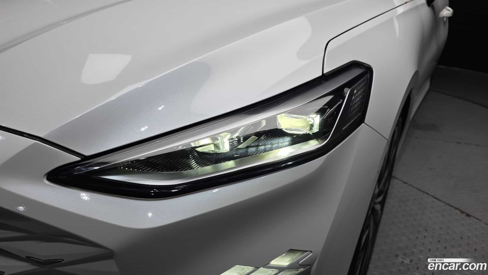 K8 Kia 2023.0-OUTER-032