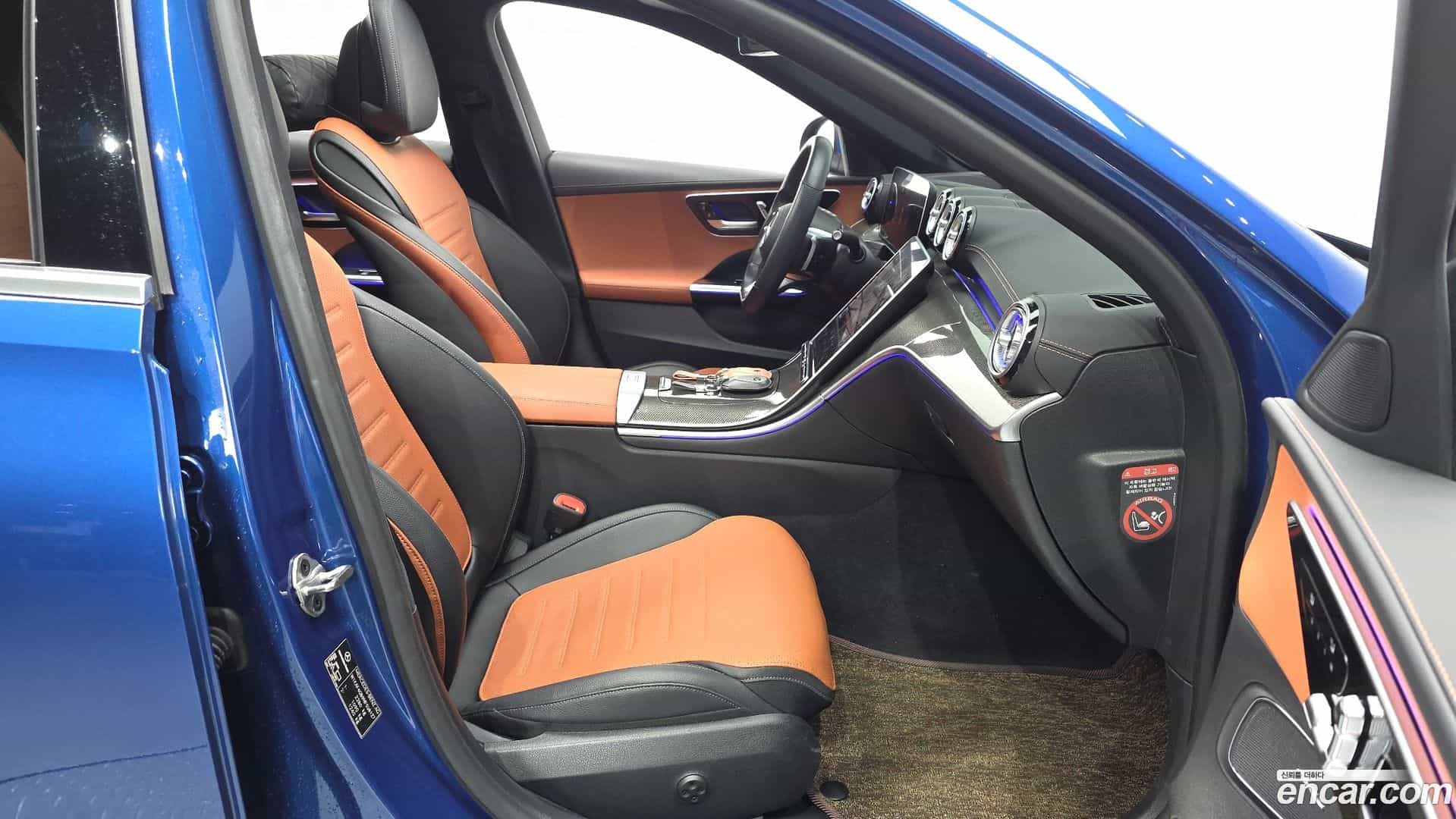 C-Class Mercedes-Benz 2022.3-INNER-010
