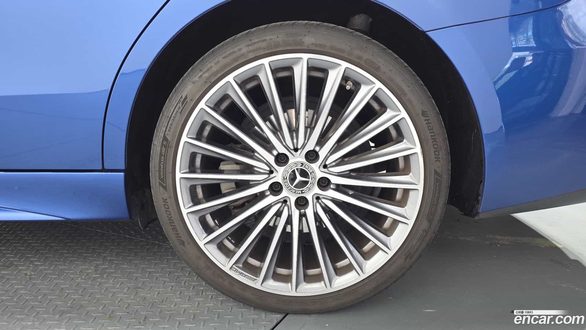 C-Class Mercedes-Benz 2022.3-OUTER-031