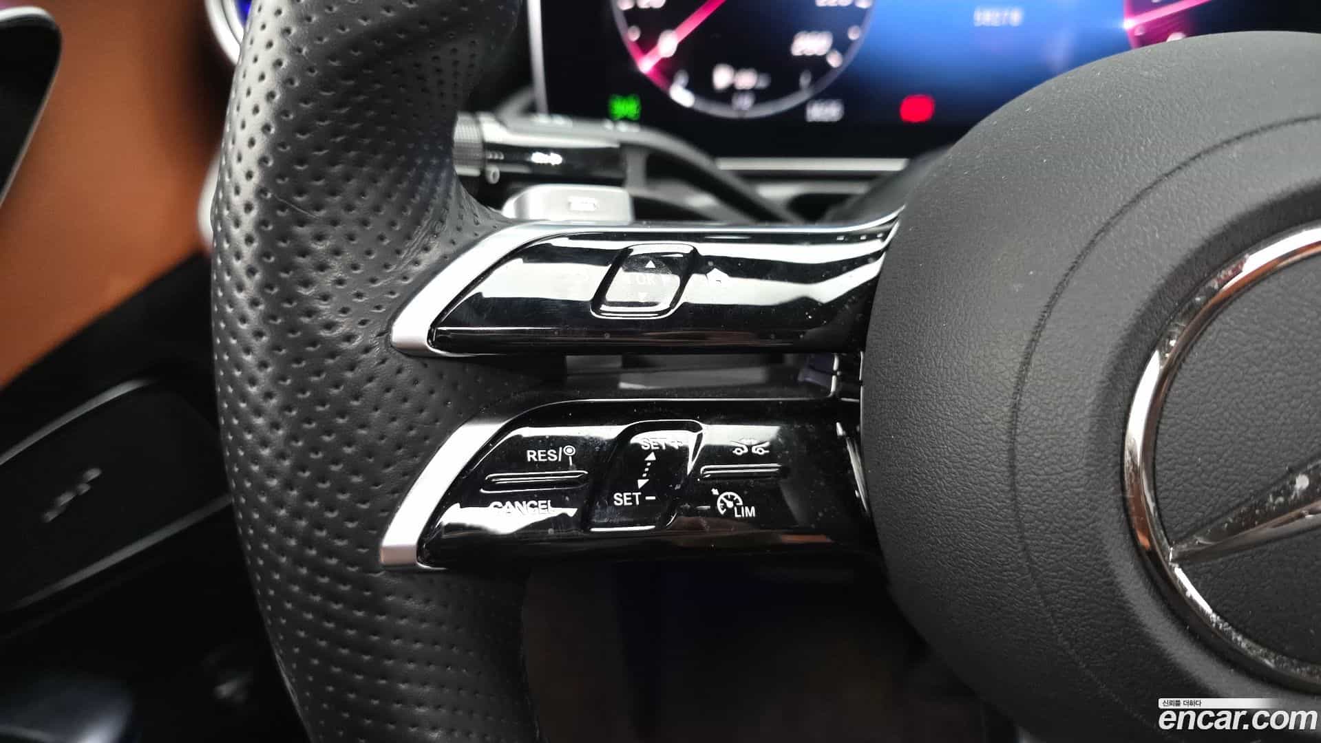 C-Class Mercedes-Benz 2022.3-OPTION-043