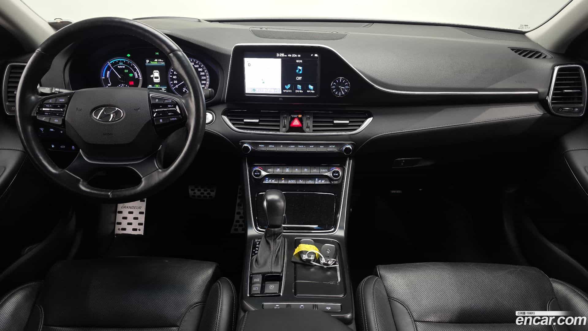 Grandeur Hyundai 2018.10-INNER-007