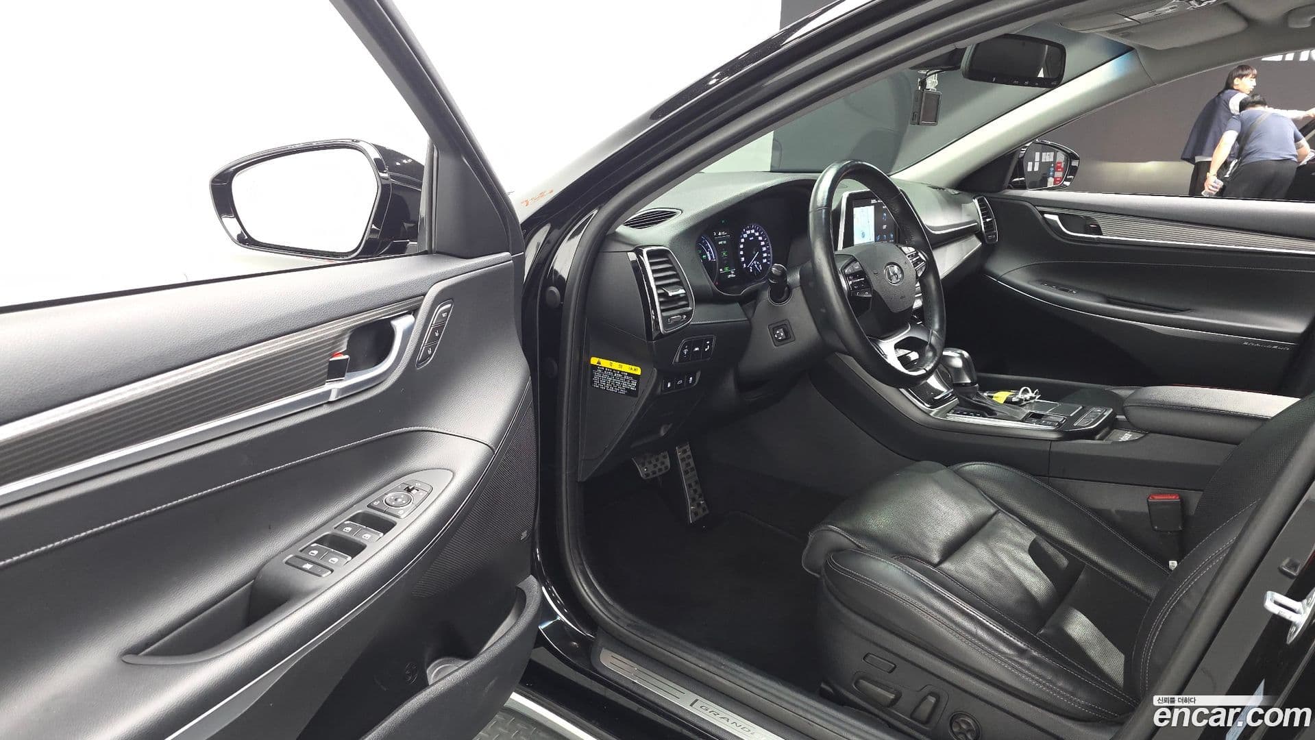 Main__Slider__Photo:Grandeur Hyundai 2018.10-10