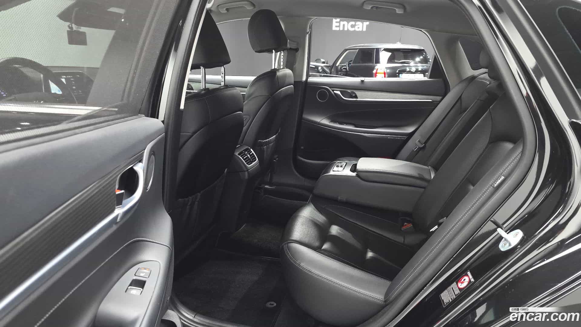 Grandeur Hyundai 2018.10-OPTION-016