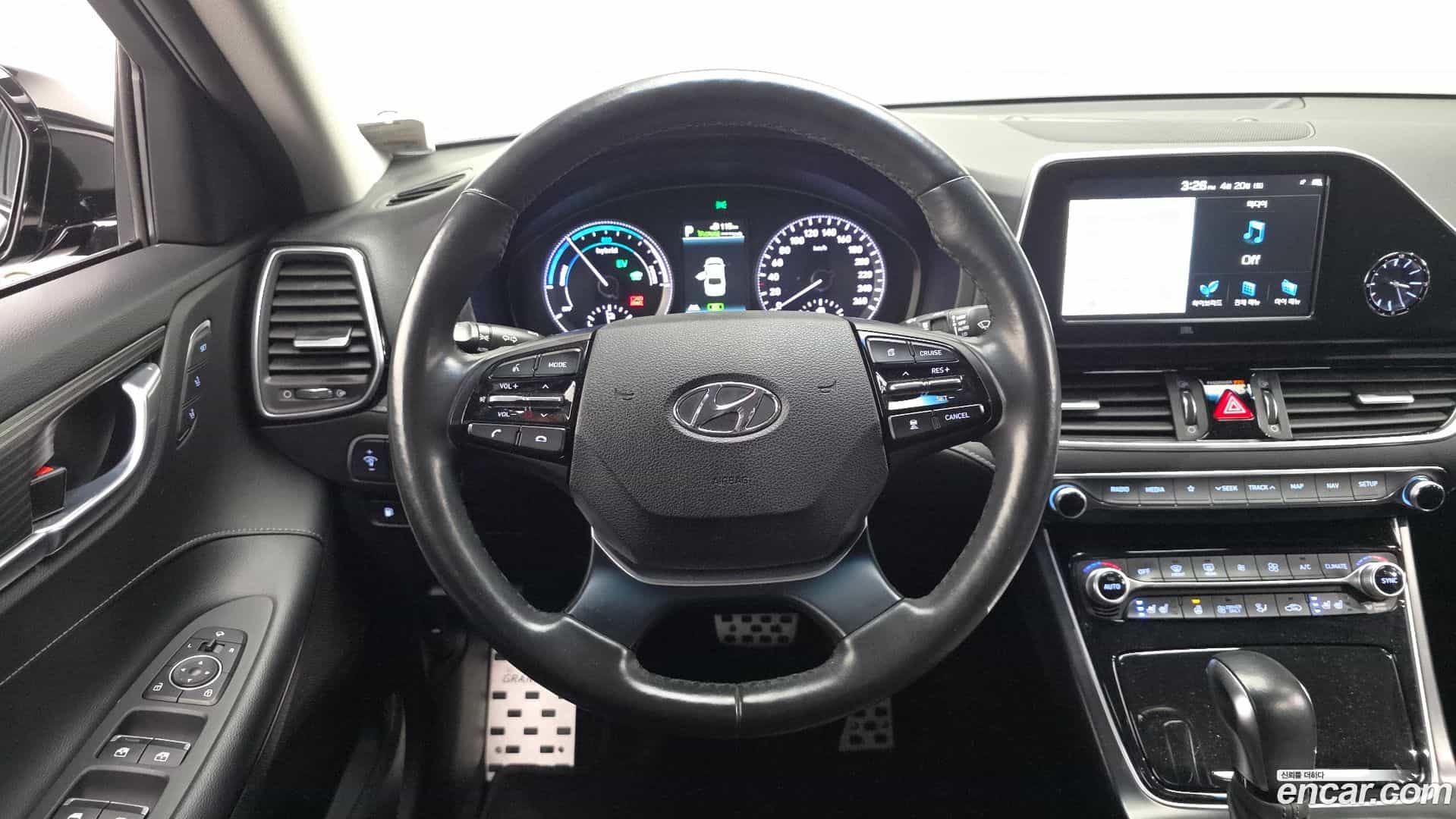 Grandeur Hyundai 2018.10-OPTION-017