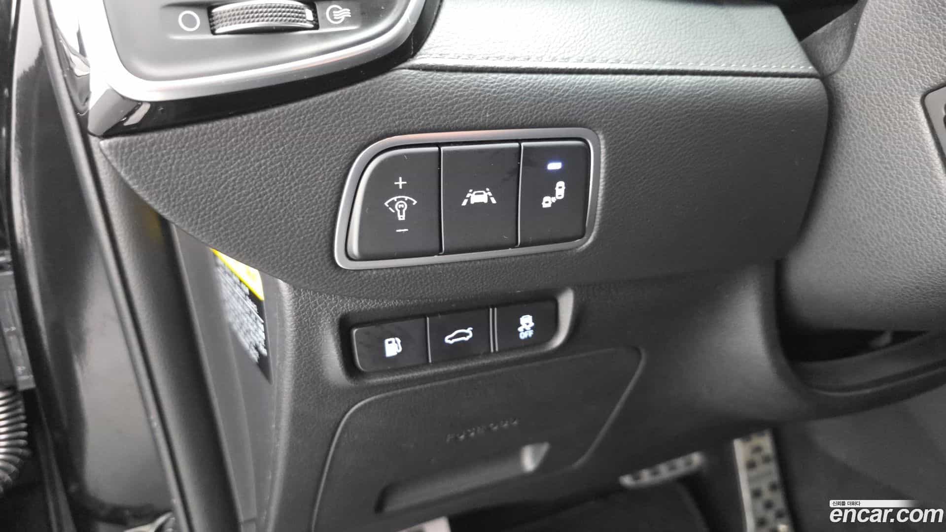 Grandeur Hyundai 2018.10-OPTION-022