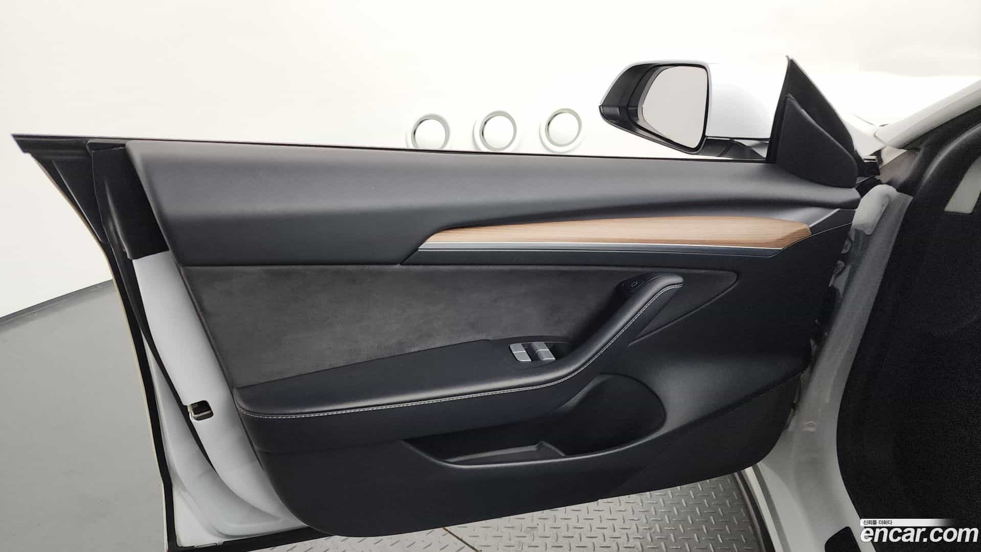 Model 3 Tesla 2021.8-INNER-034