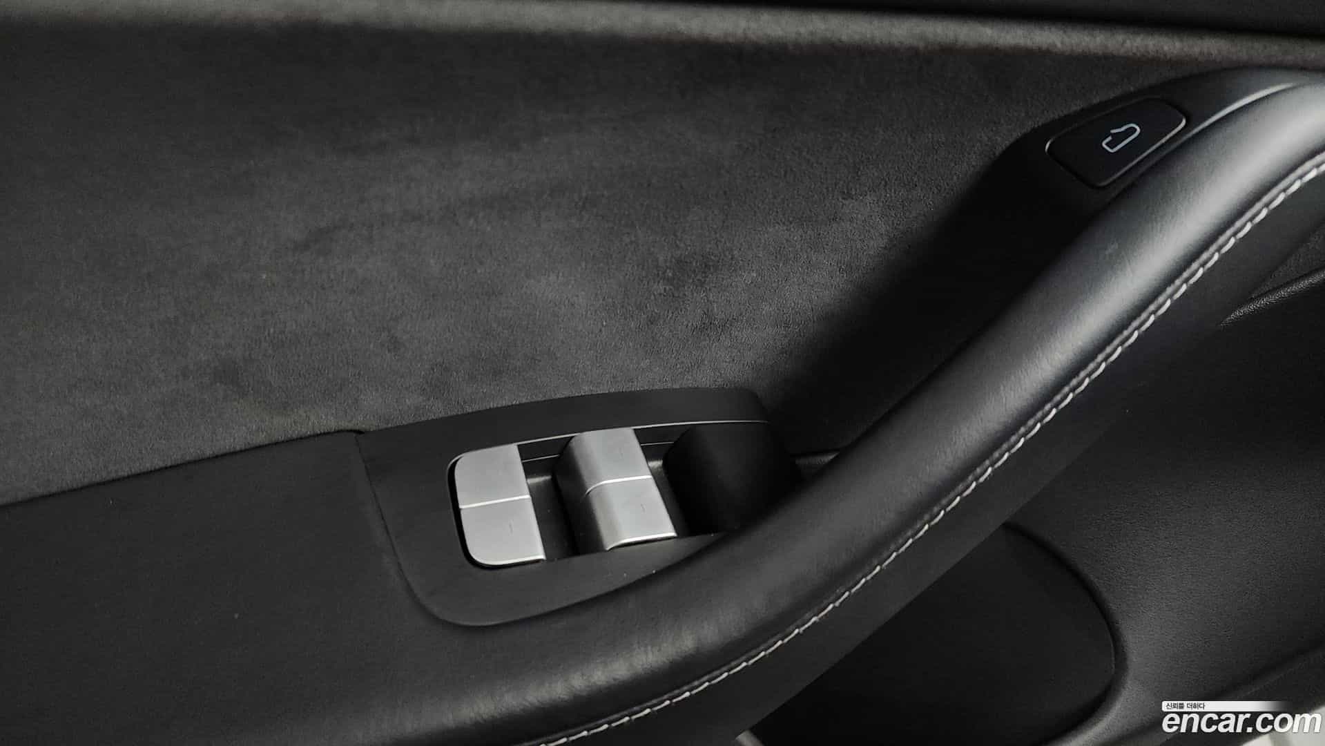 Model 3 Tesla 2021.8-OPTION-042