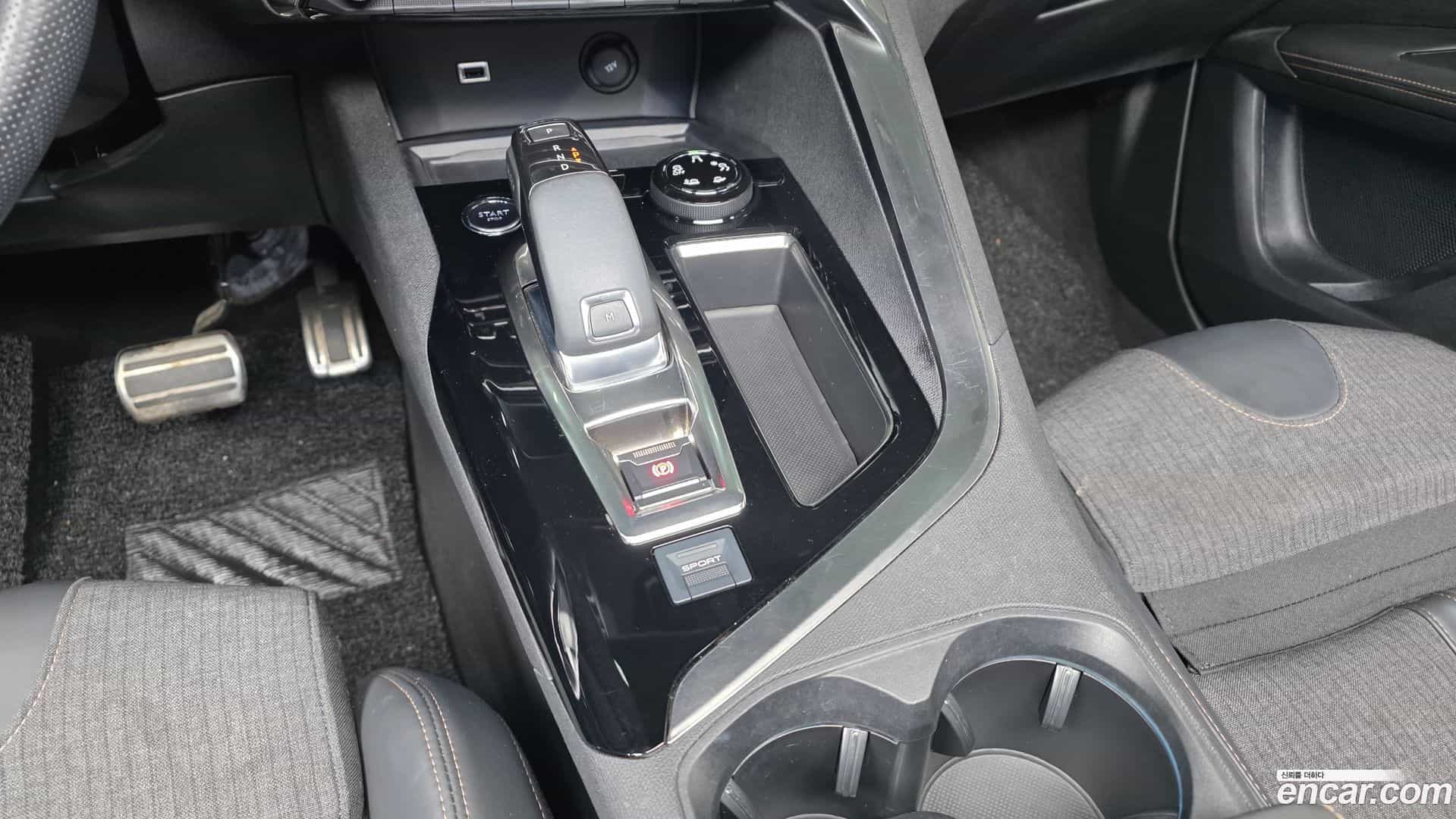 3008 Peugeot 2018.4-INNER-009