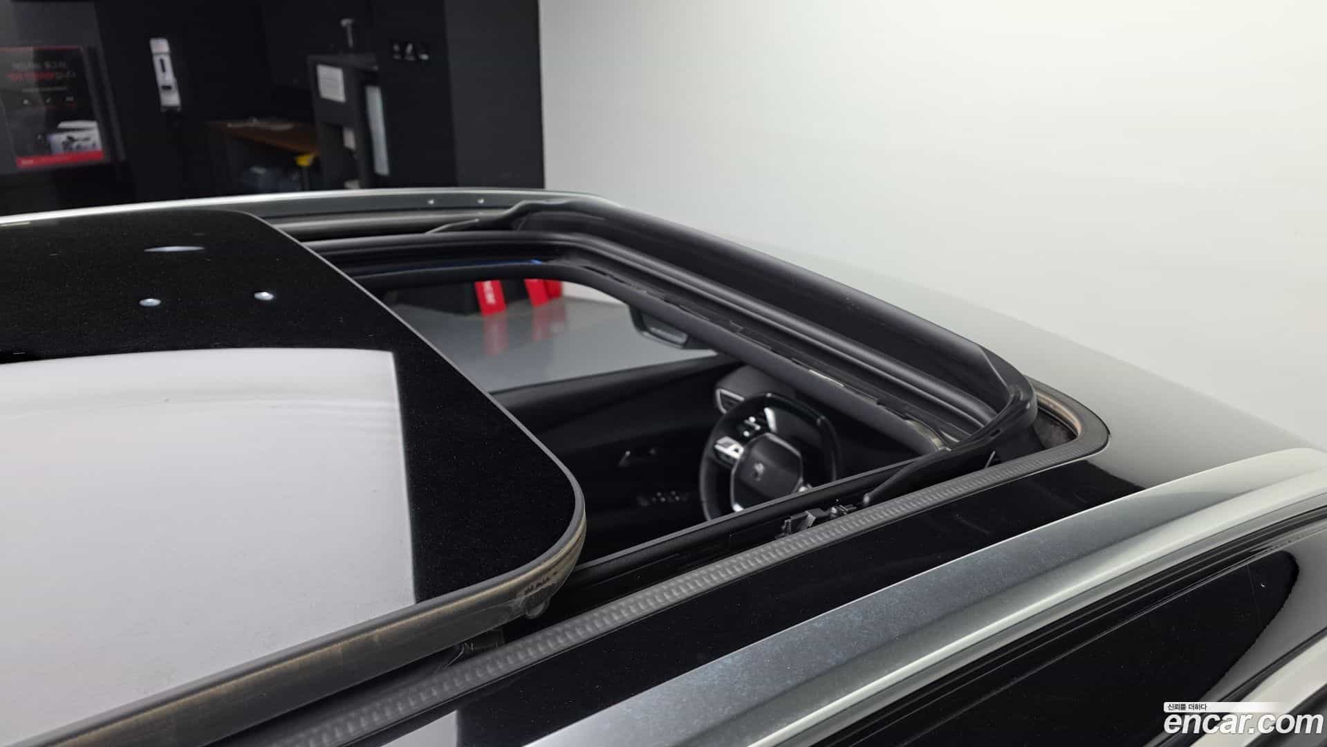 3008 Peugeot 2018.4-OPTION-023