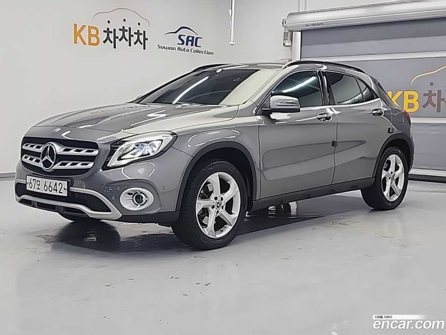 GLA-Class Mercedes-Benz 2019.0-OUTER-001