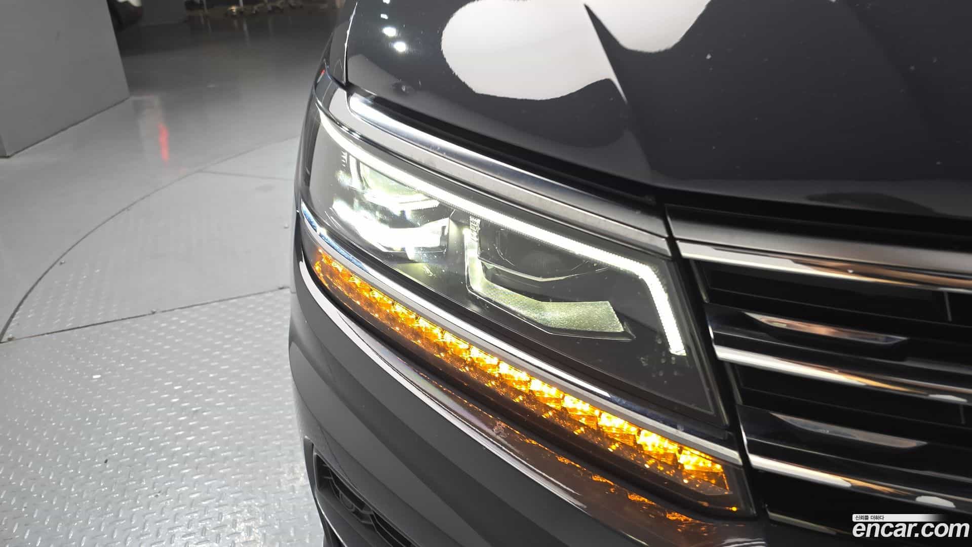 Tiguan Volkswagen 2020.11-OUTER-032