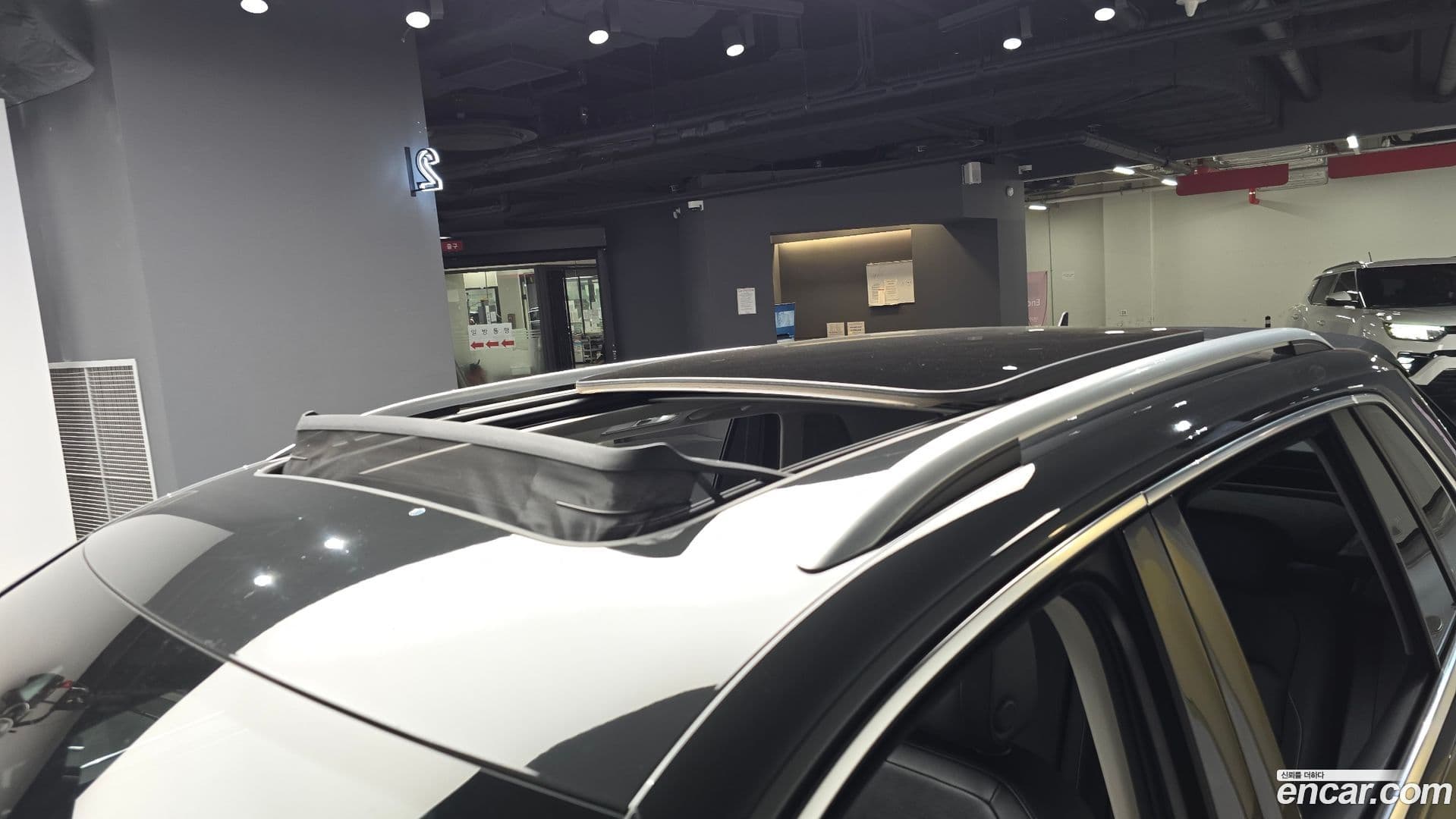 Main__Slider__Photo:Tiguan Volkswagen 2020.11-27