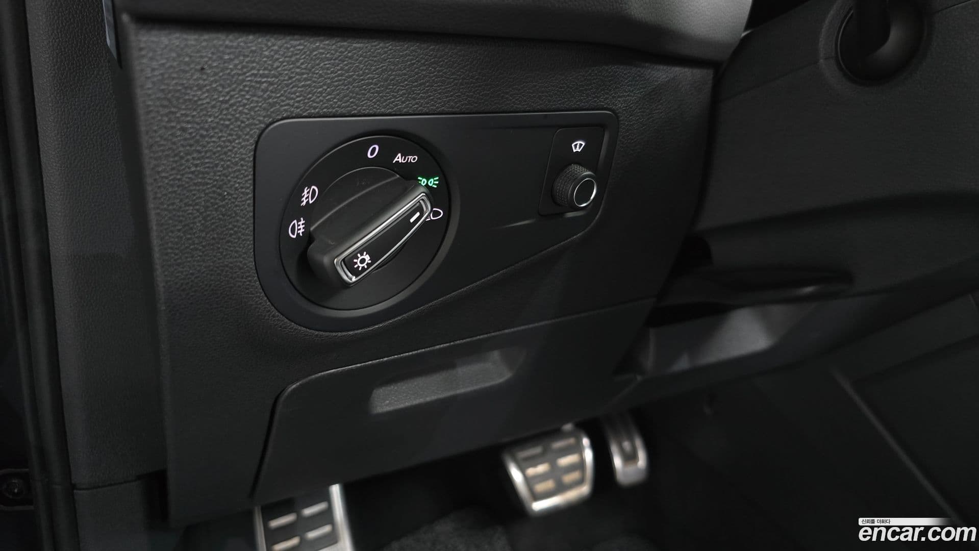 Main__Slider__Photo:Tiguan Volkswagen 2020.11-30